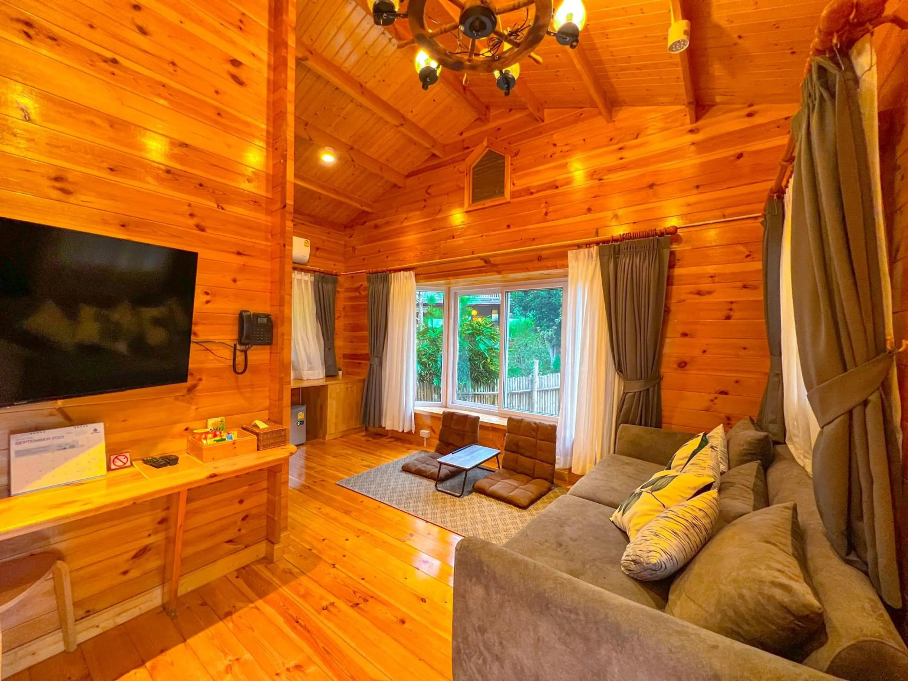 Soundless Resort