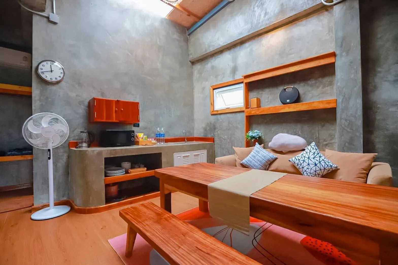 Soundless Resort