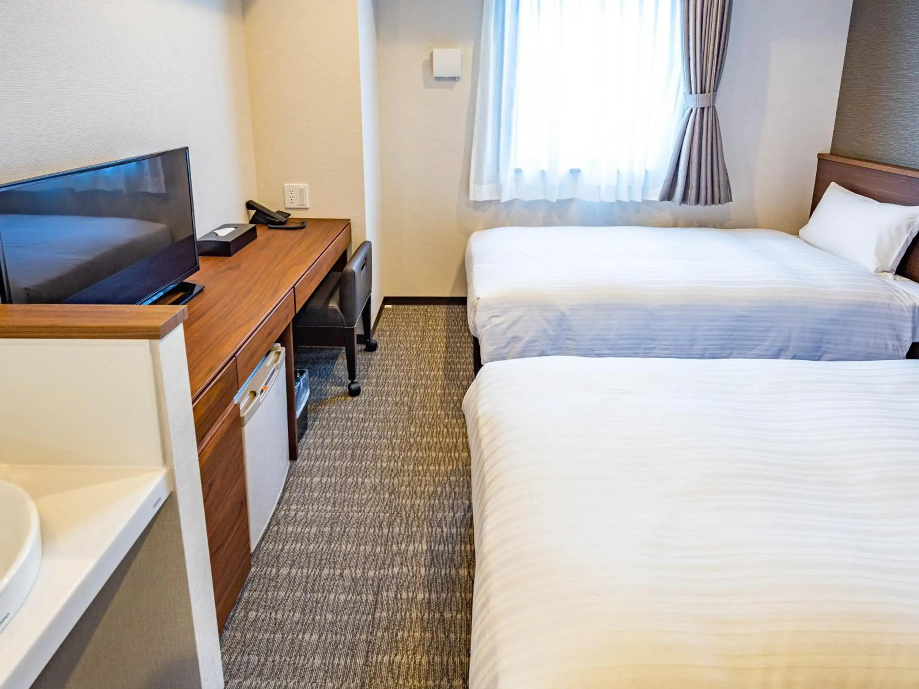Superior Twin Room - single occupancy in Bande Hotel Tenpozan Higashi Superior Twin Room - single occupancy in Bande Hotel Tenpozan Higashi