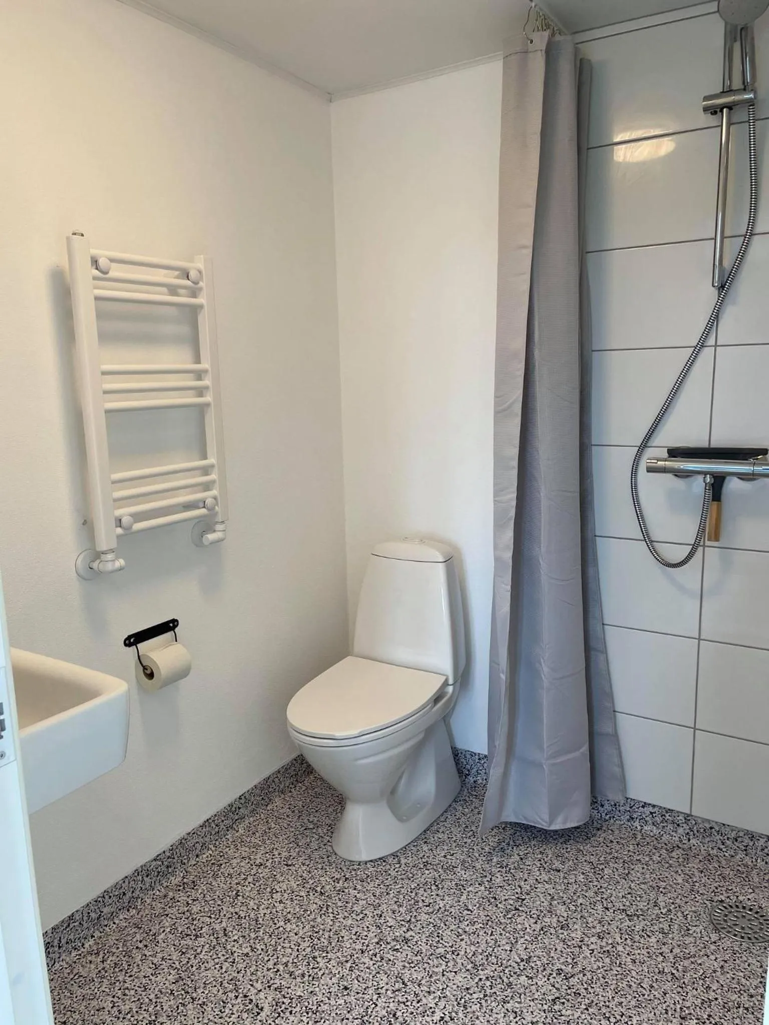 Shower in Kallehavegaard Badehotel