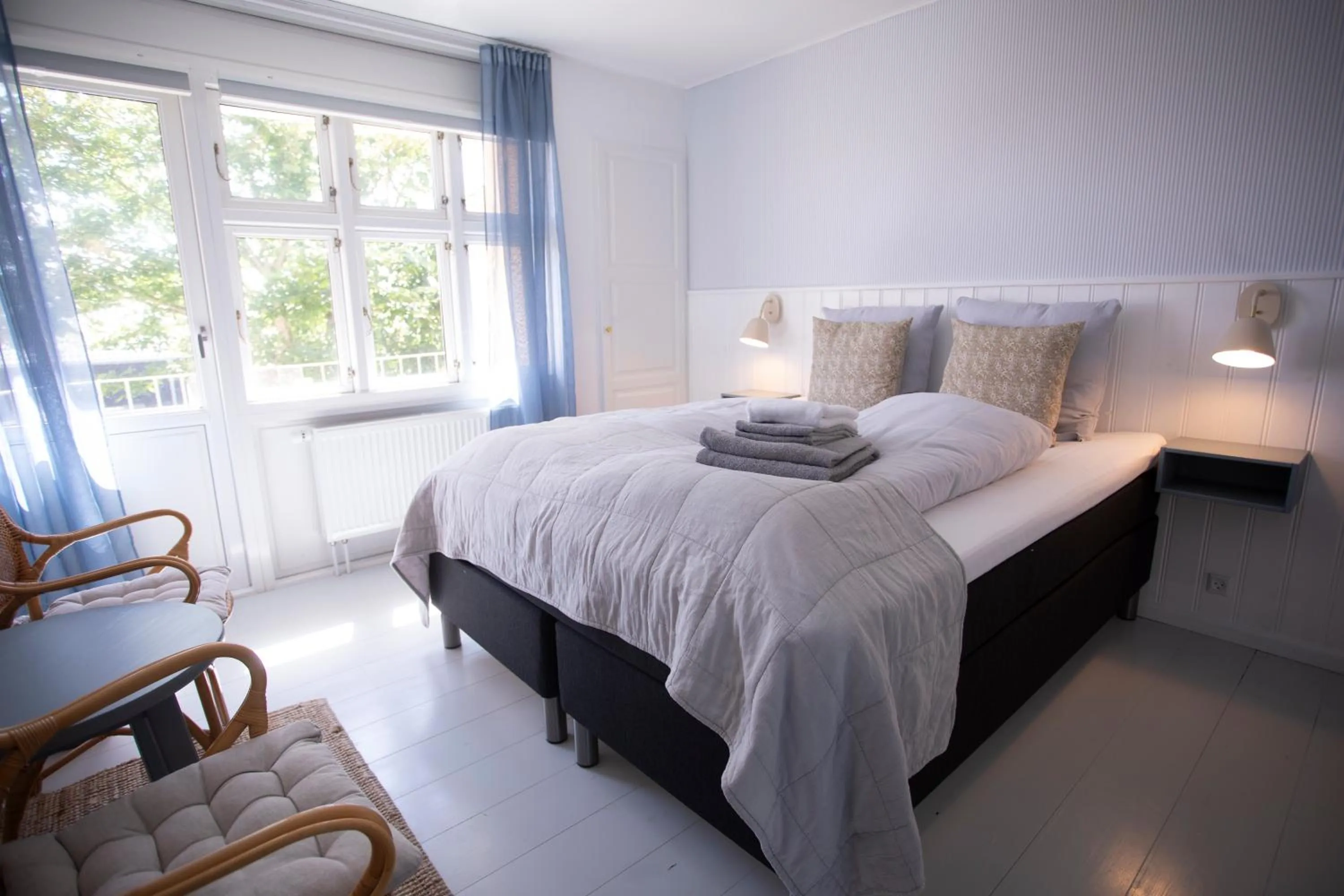 Bedroom, Bed in Kallehavegaard Badehotel