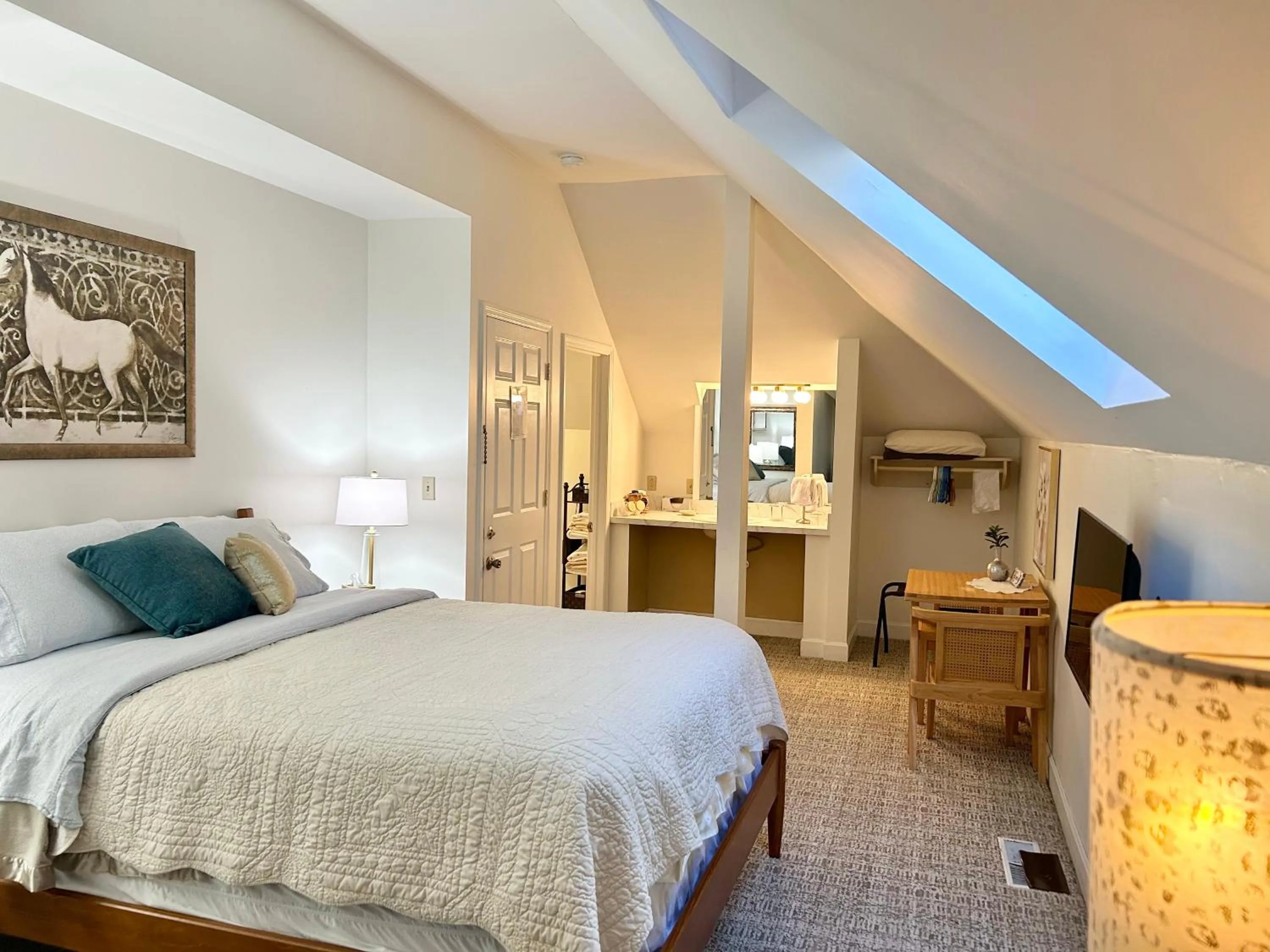 Bed in 50 Lincoln Short North Bed & Breakfast