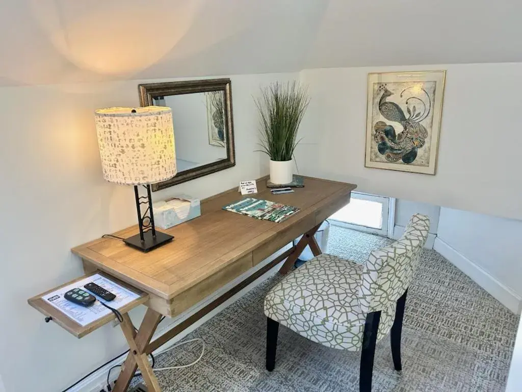 Bedroom in 50 Lincoln Short North Bed & Breakfast Bedroom in 50 Lincoln Short North Bed & Breakfast