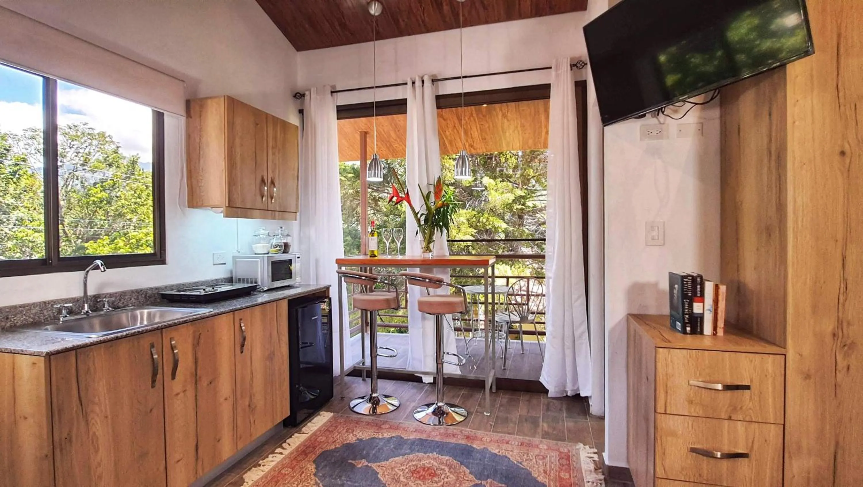 Kitchen or kitchenette in Villa Alejandro