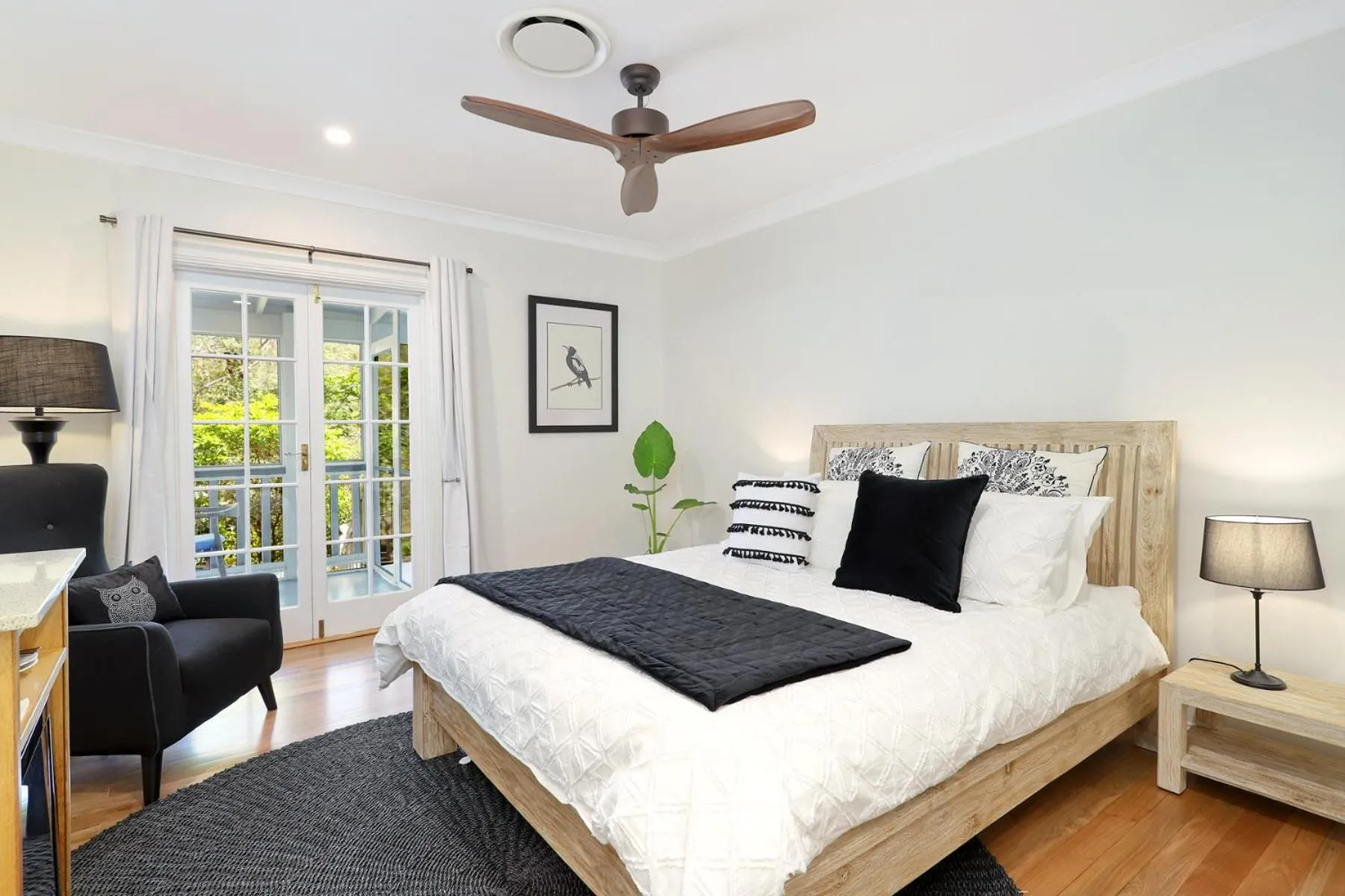 Bed in The Odd Gecko B&B