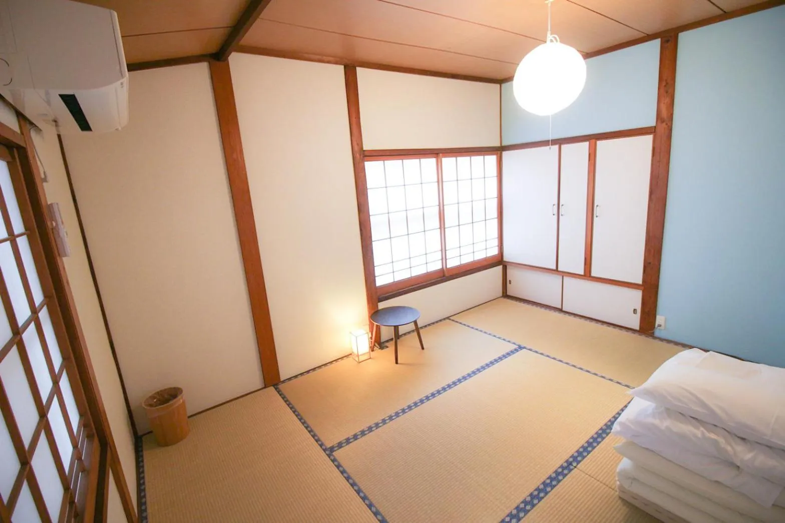 Bed in KINOSAKI KNOT