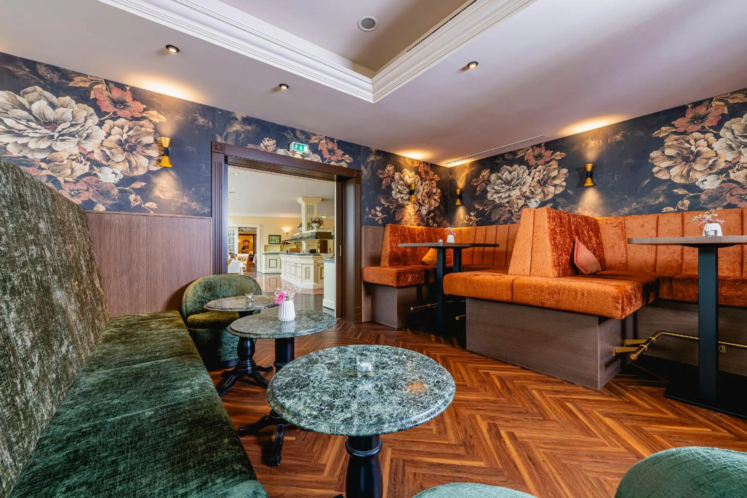 Lounge or bar in Hotel am Schlosspark
