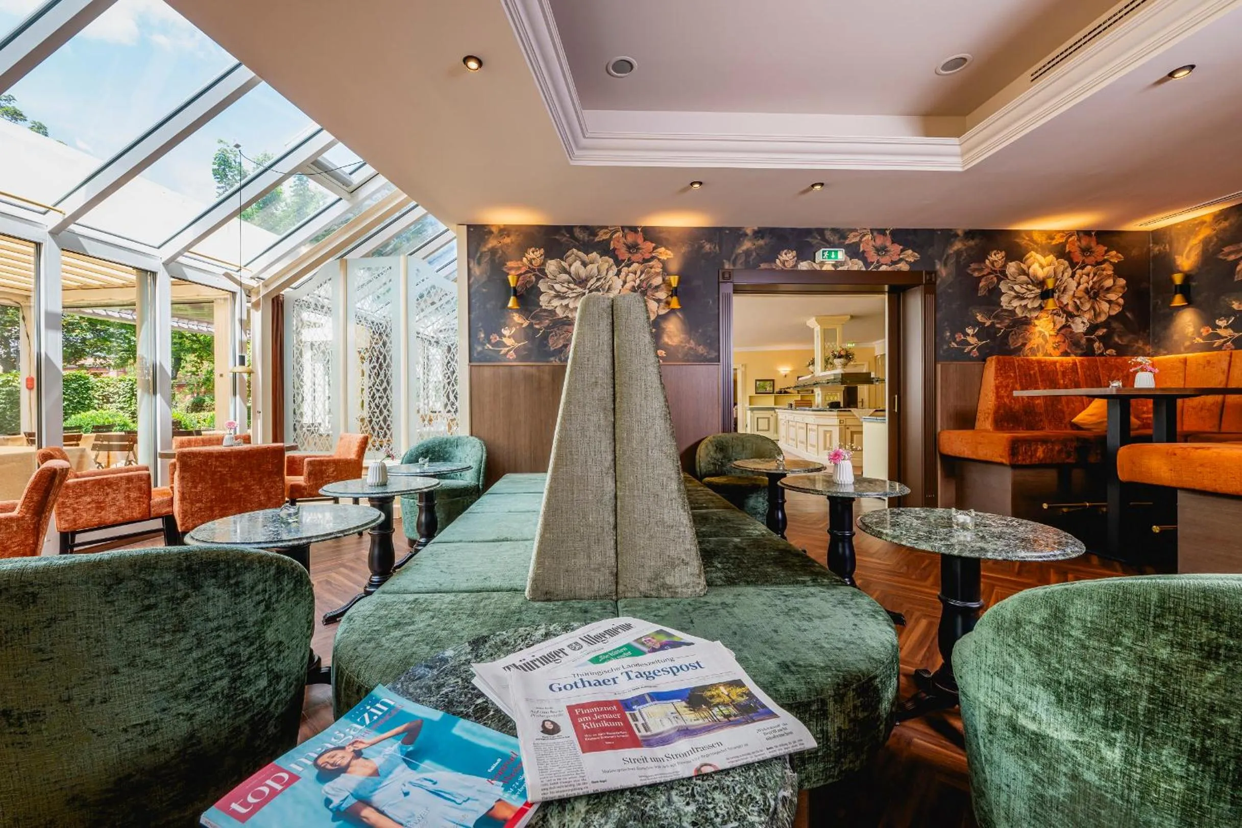 Lounge or bar in Hotel am Schlosspark