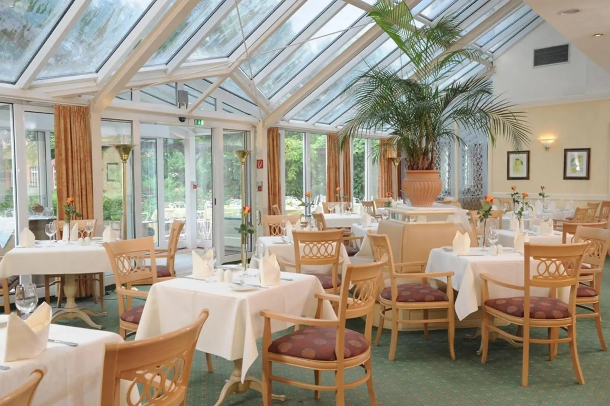 Restaurant/places to eat in Hotel am Schlosspark Restaurant/places to eat in Hotel am Schlosspark