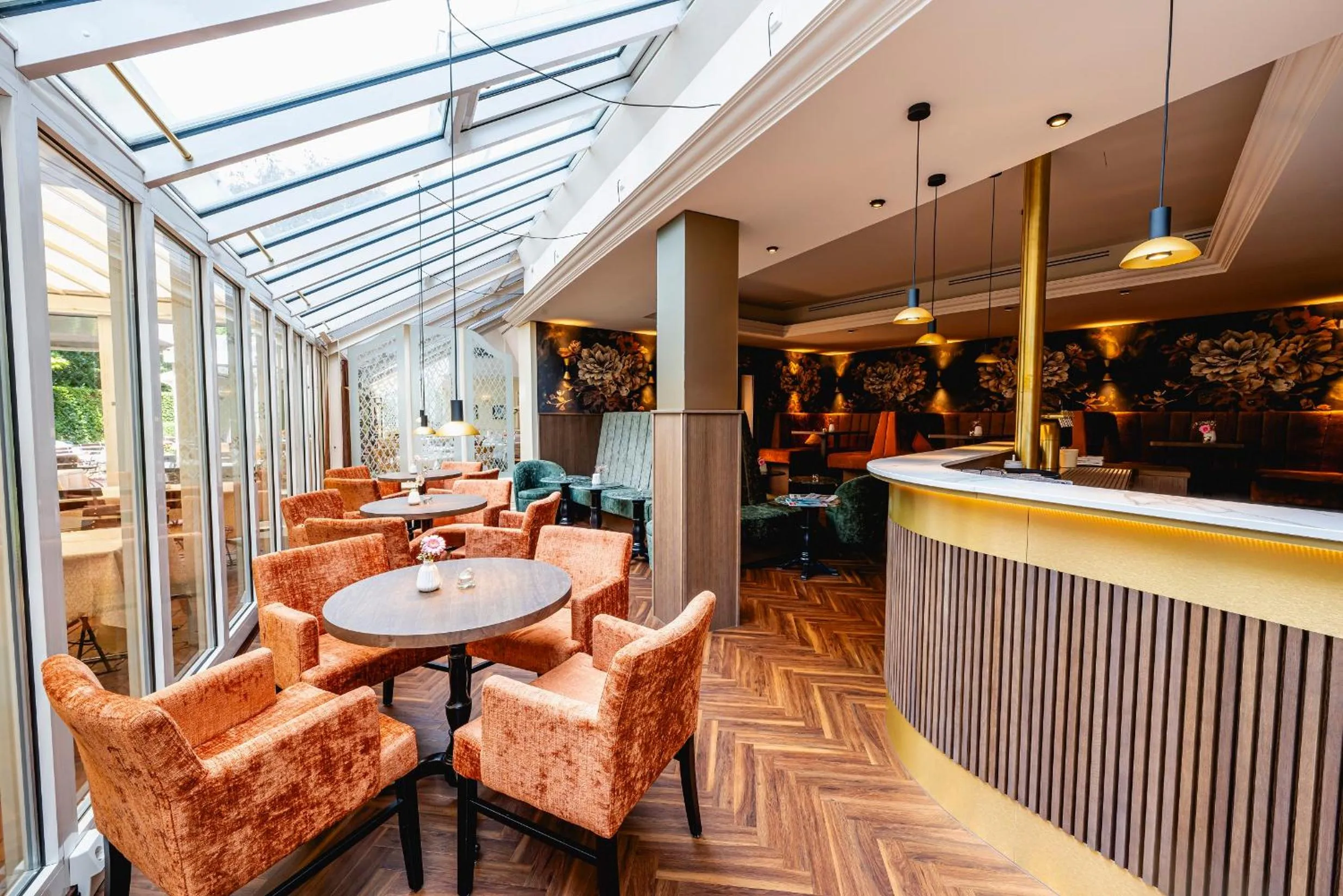 Lounge or bar in Hotel am Schlosspark