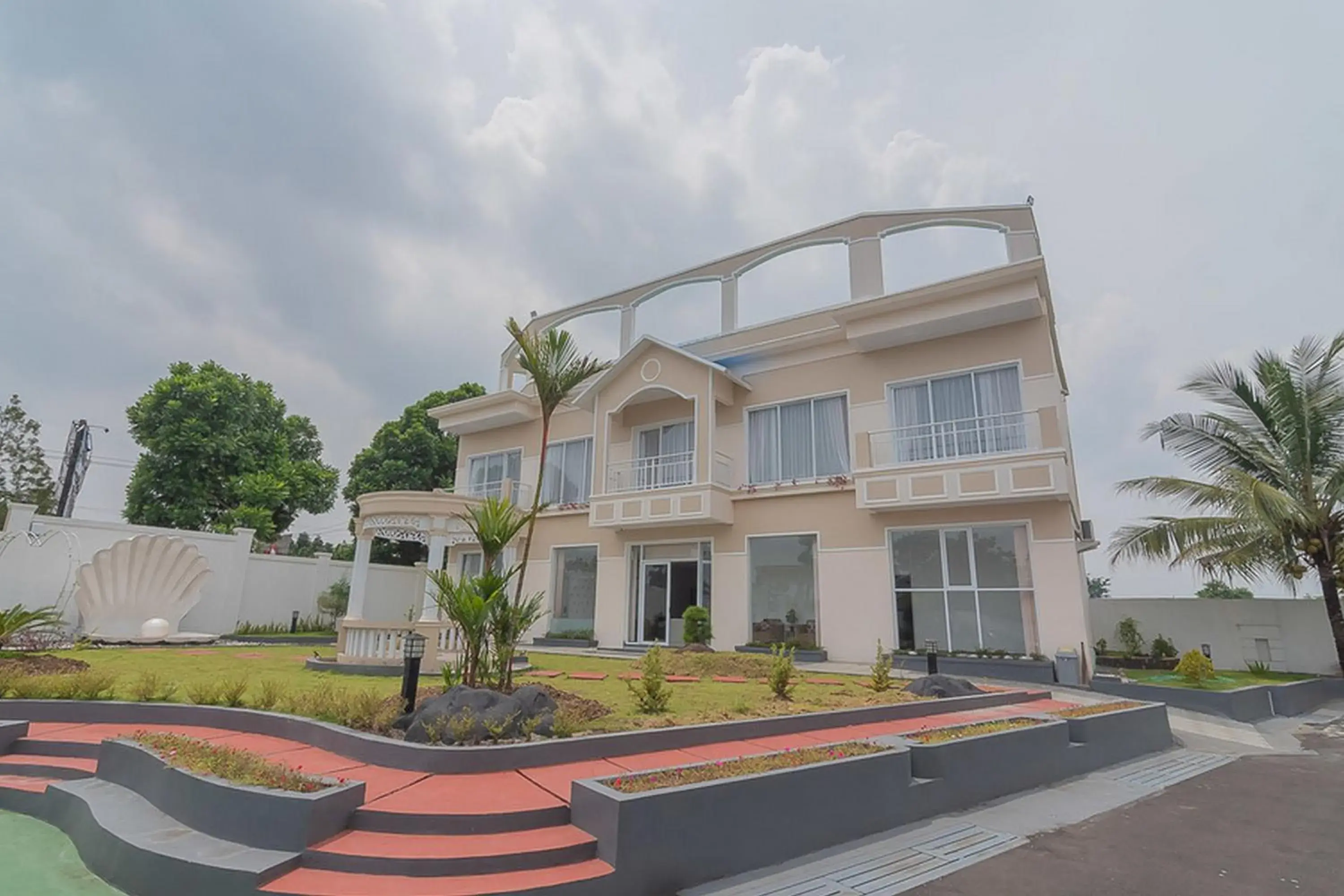 RedDoorz Syariah @ Villa Grand Mutiara Tasikmalaya RedDoorz Syariah @ Villa Grand Mutiara Tasikmalaya