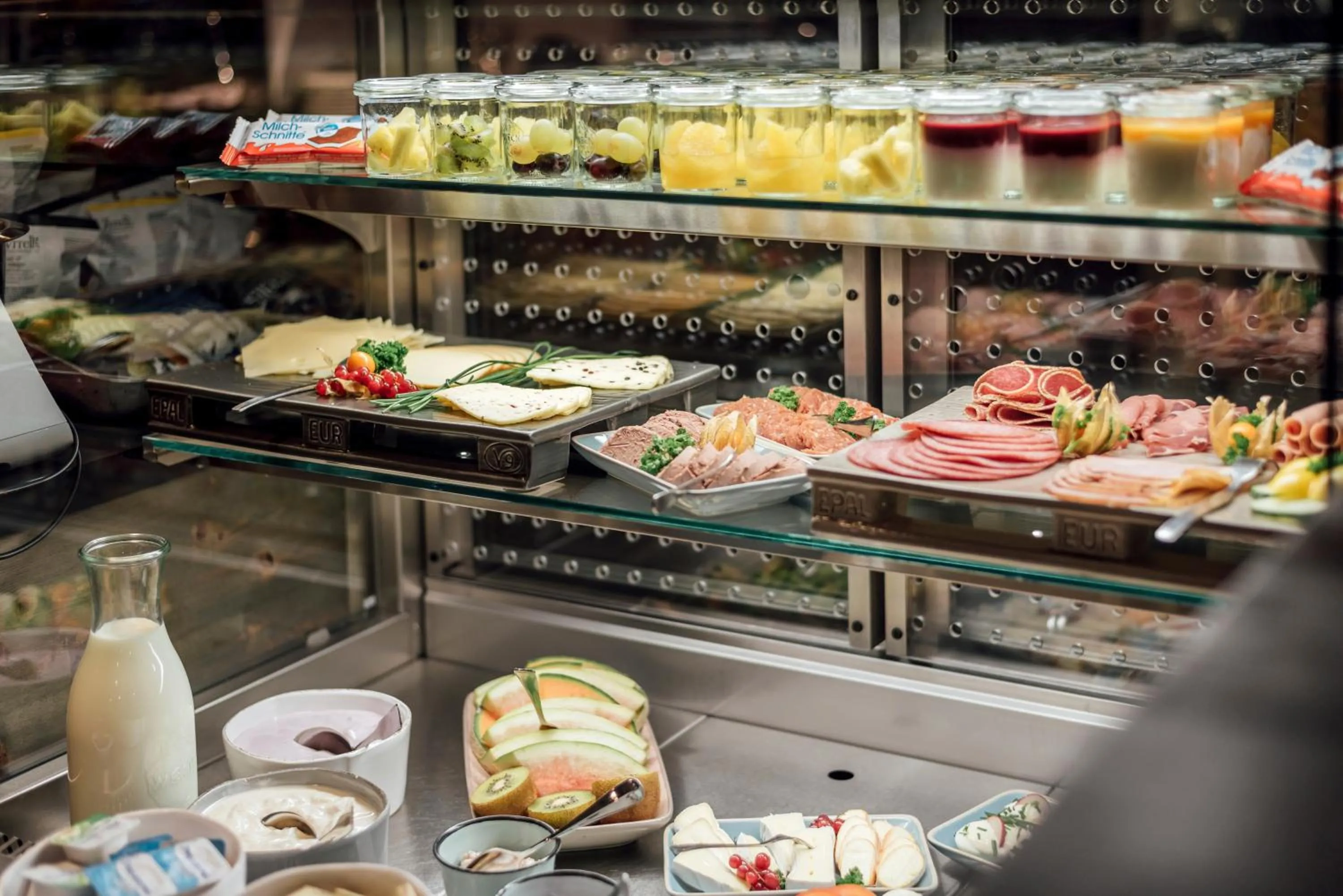 Food in Underdog Hotel