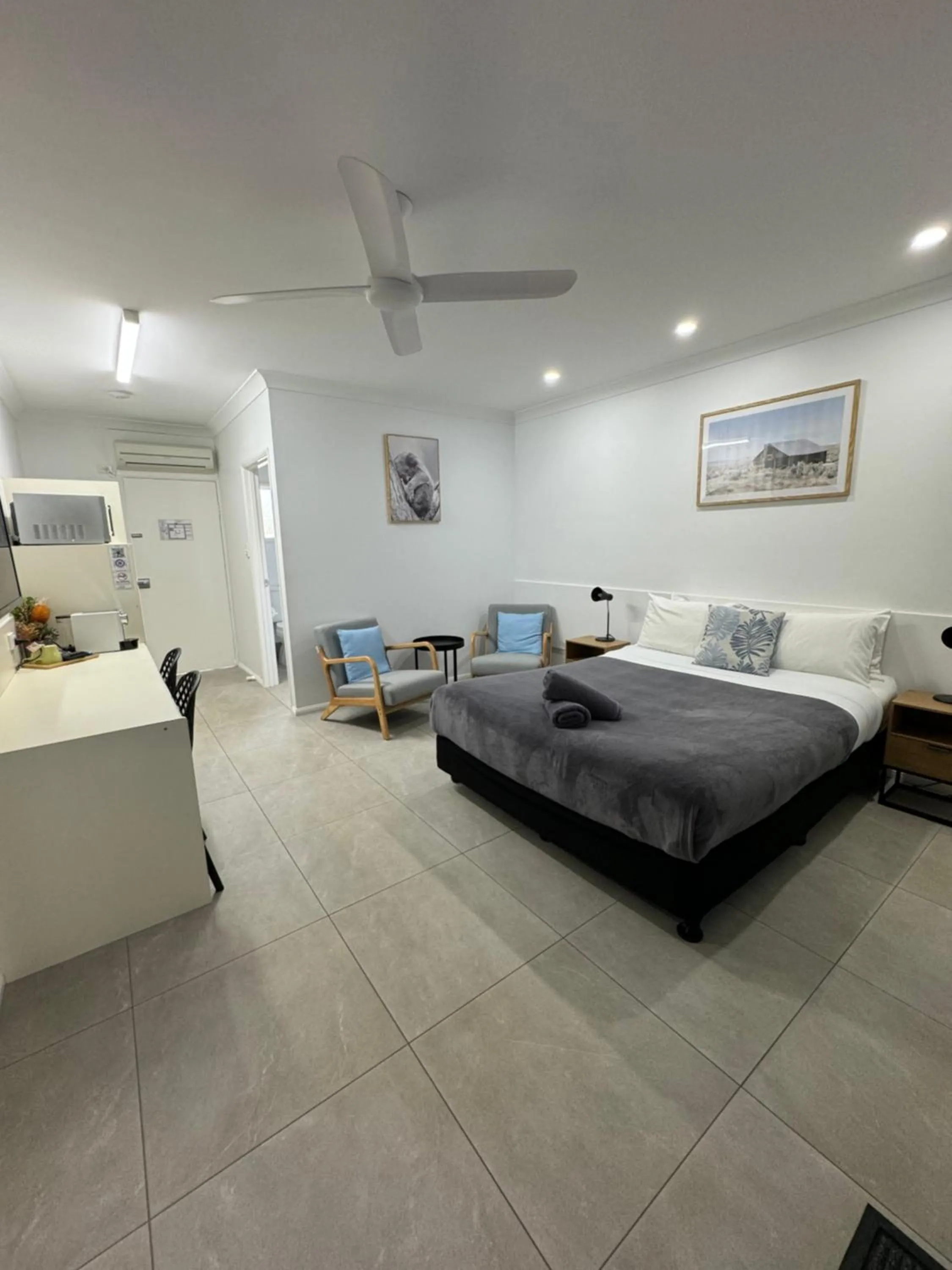 Bed in Mareeba Motor Inn