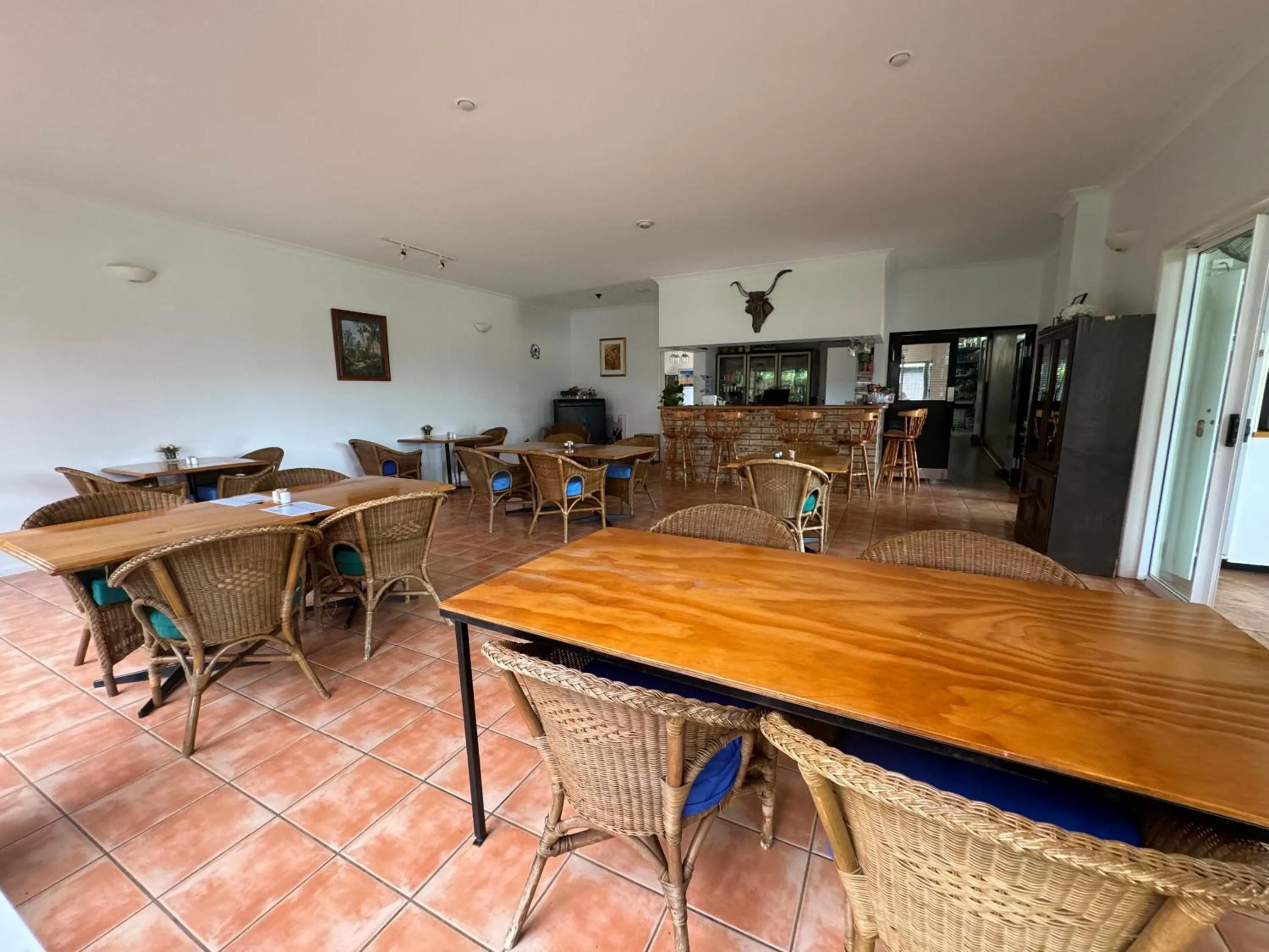 Restaurant/places to eat in Mareeba Motor Inn