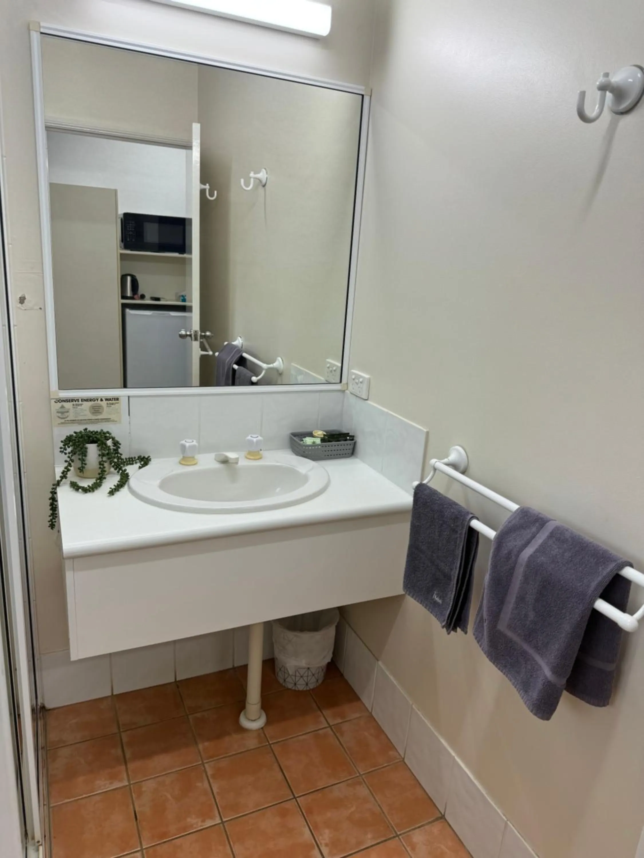 Bathroom in Mareeba Motor Inn