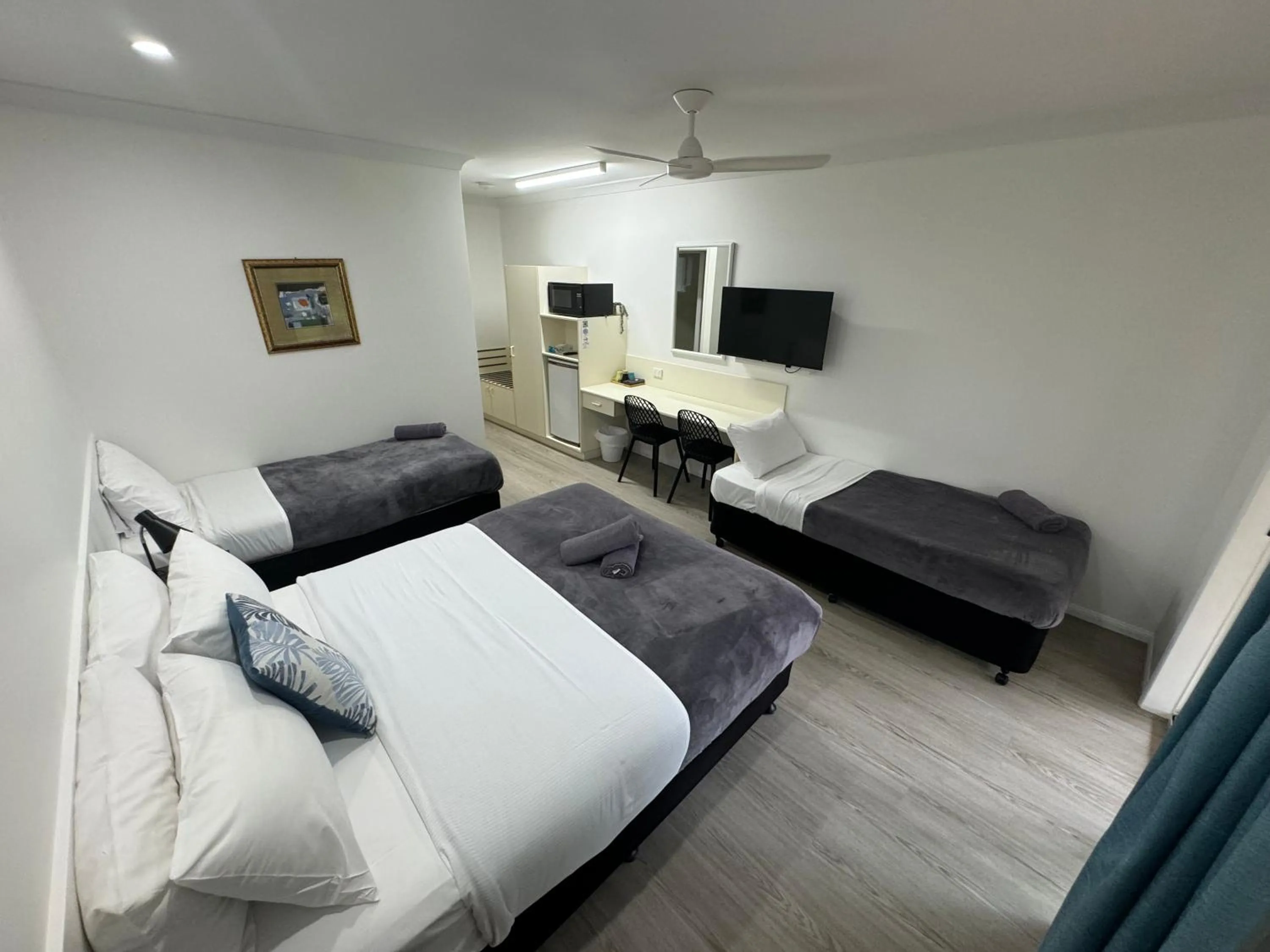 Bed in Mareeba Motor Inn