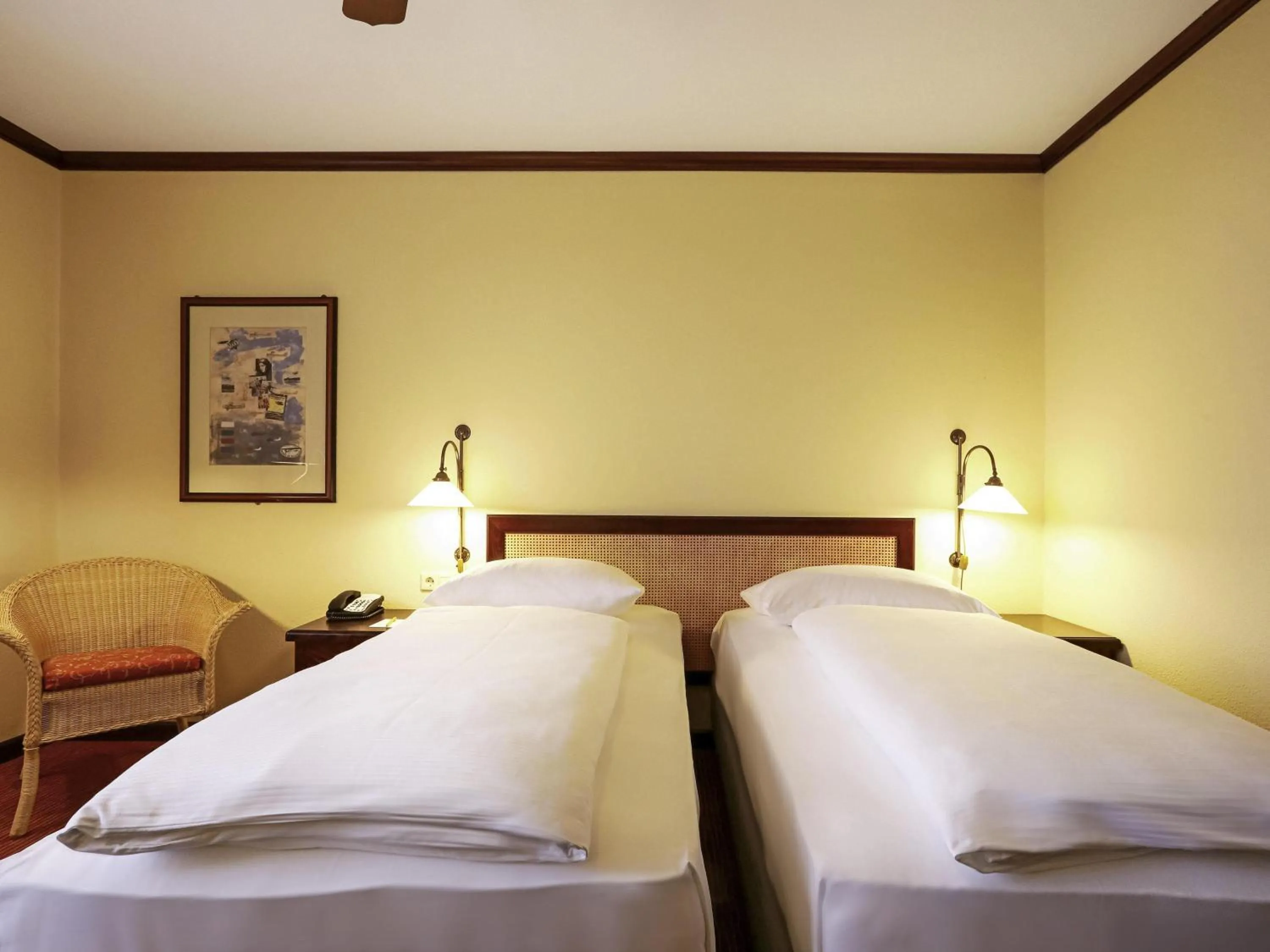 Bedroom, Bed in Mercure Hotel Frankfurt Airport Langen