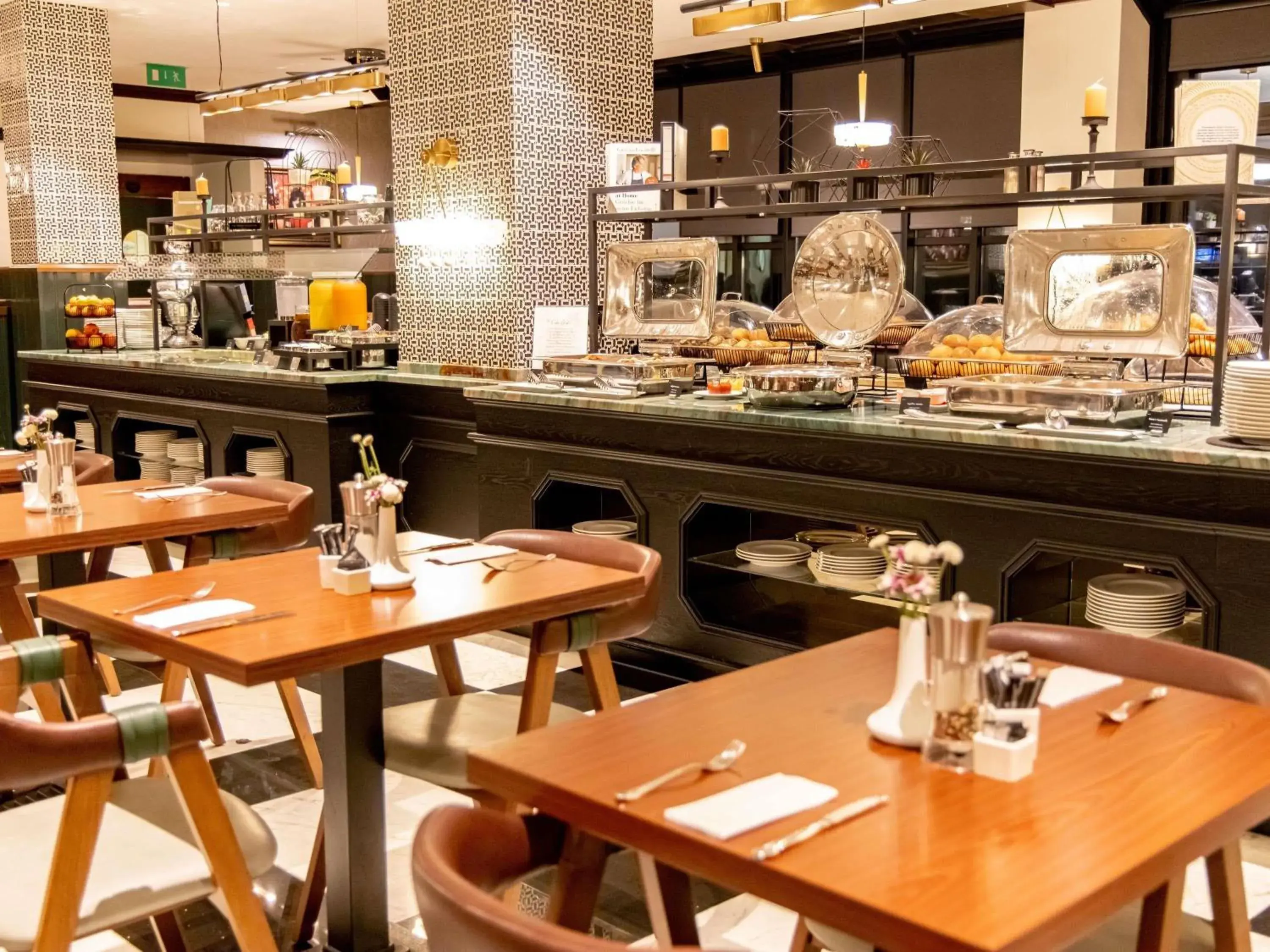 Restaurant/places to eat in Mercure Hotel Frankfurt Airport Langen Restaurant/places to eat in Mercure Hotel Frankfurt Airport Langen