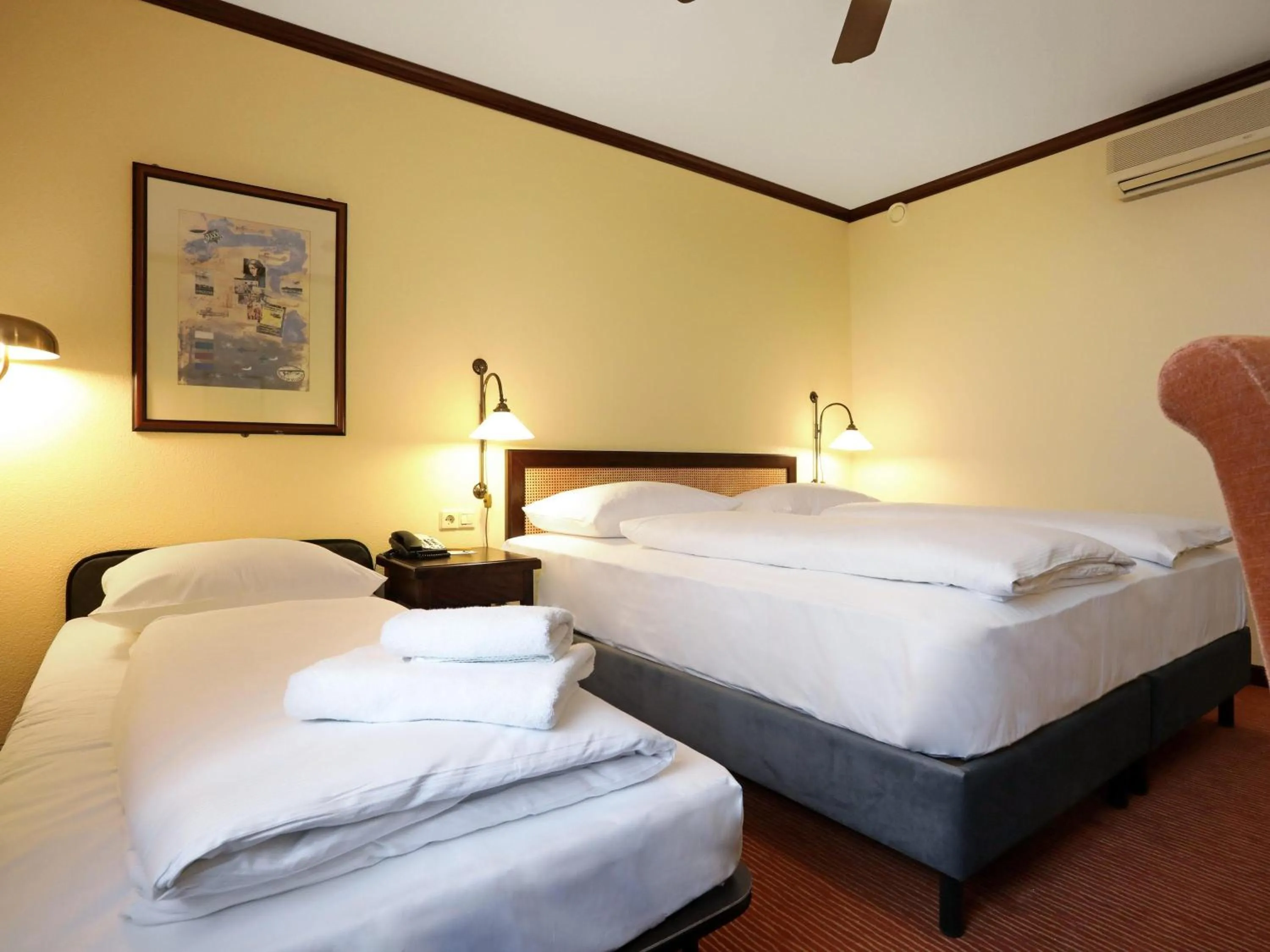 Bedroom, Bed in Mercure Hotel Frankfurt Airport Langen