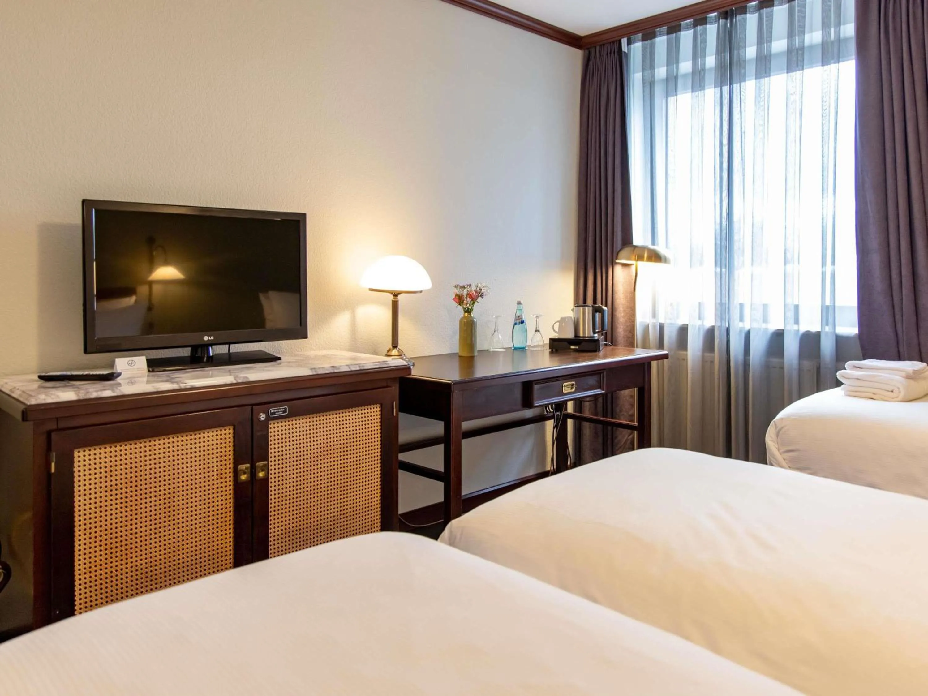 Bedroom, Bed in Mercure Hotel Frankfurt Airport Langen