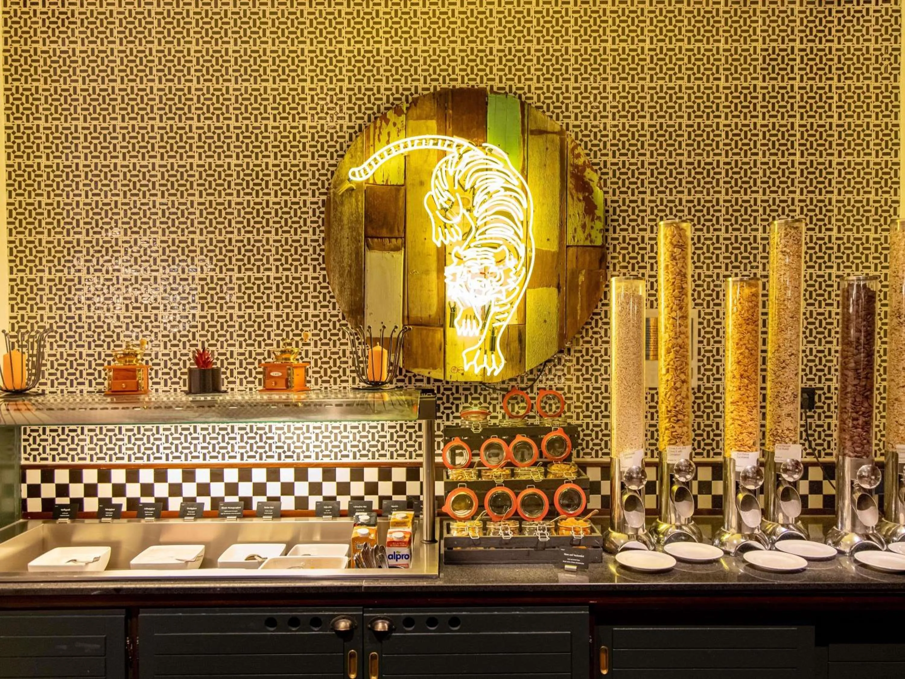 Breakfast in Mercure Hotel Frankfurt Airport Langen