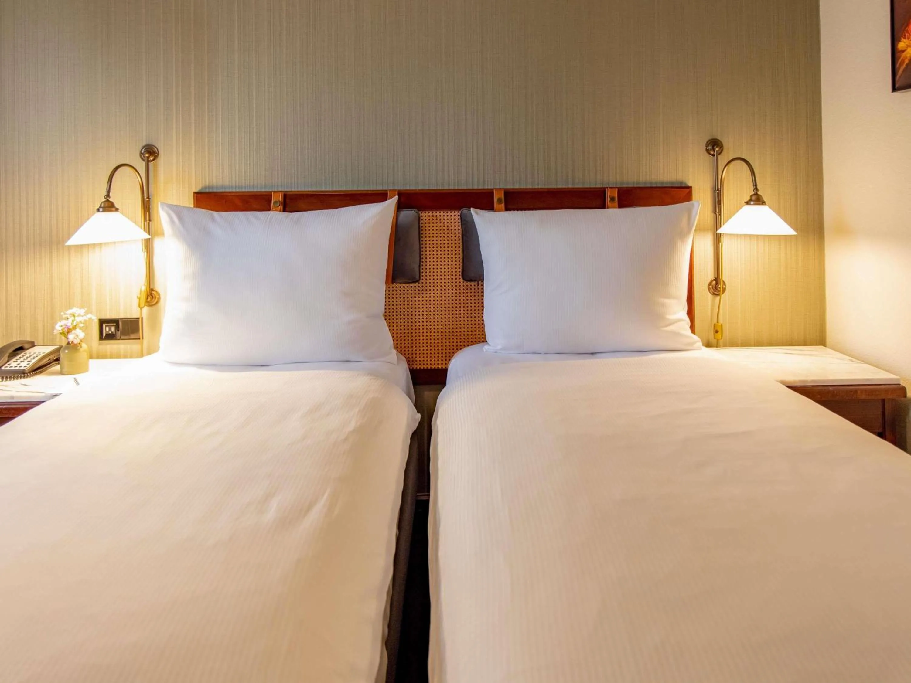 Bedroom, Bed in Mercure Hotel Frankfurt Airport Langen