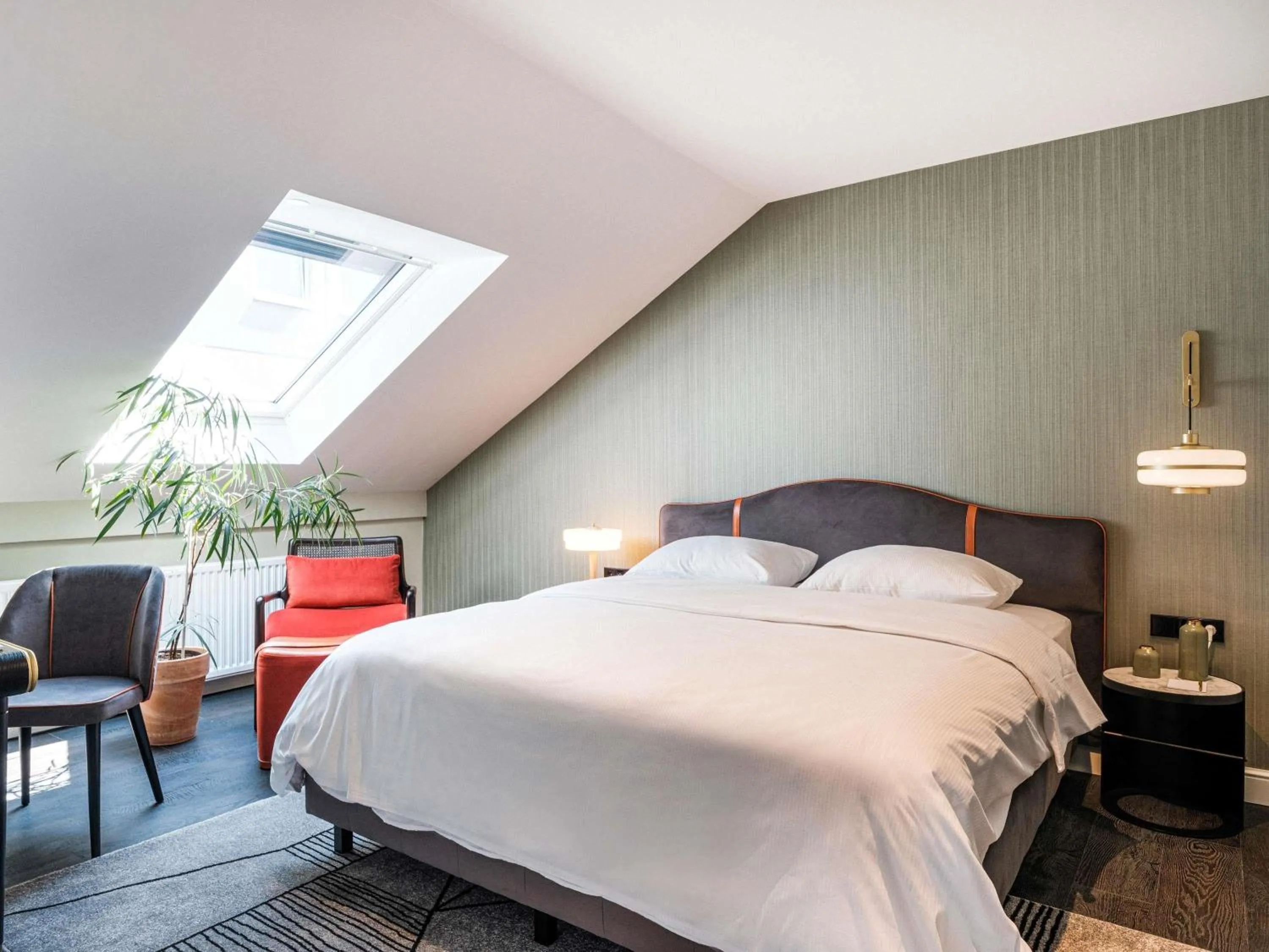 Bedroom, Bed in Mercure Hotel Frankfurt Airport Langen