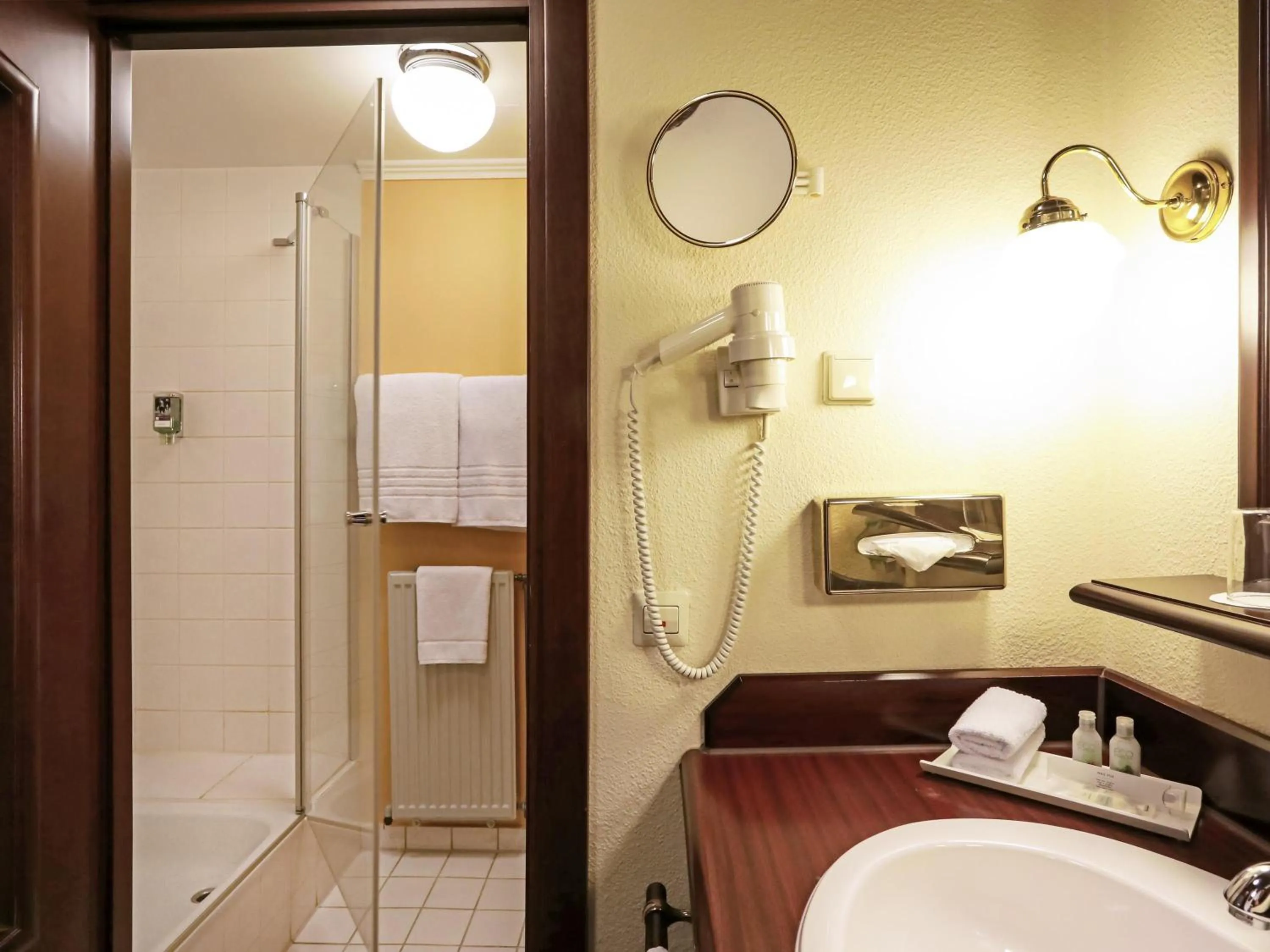 Bedroom in Mercure Hotel Frankfurt Airport Langen