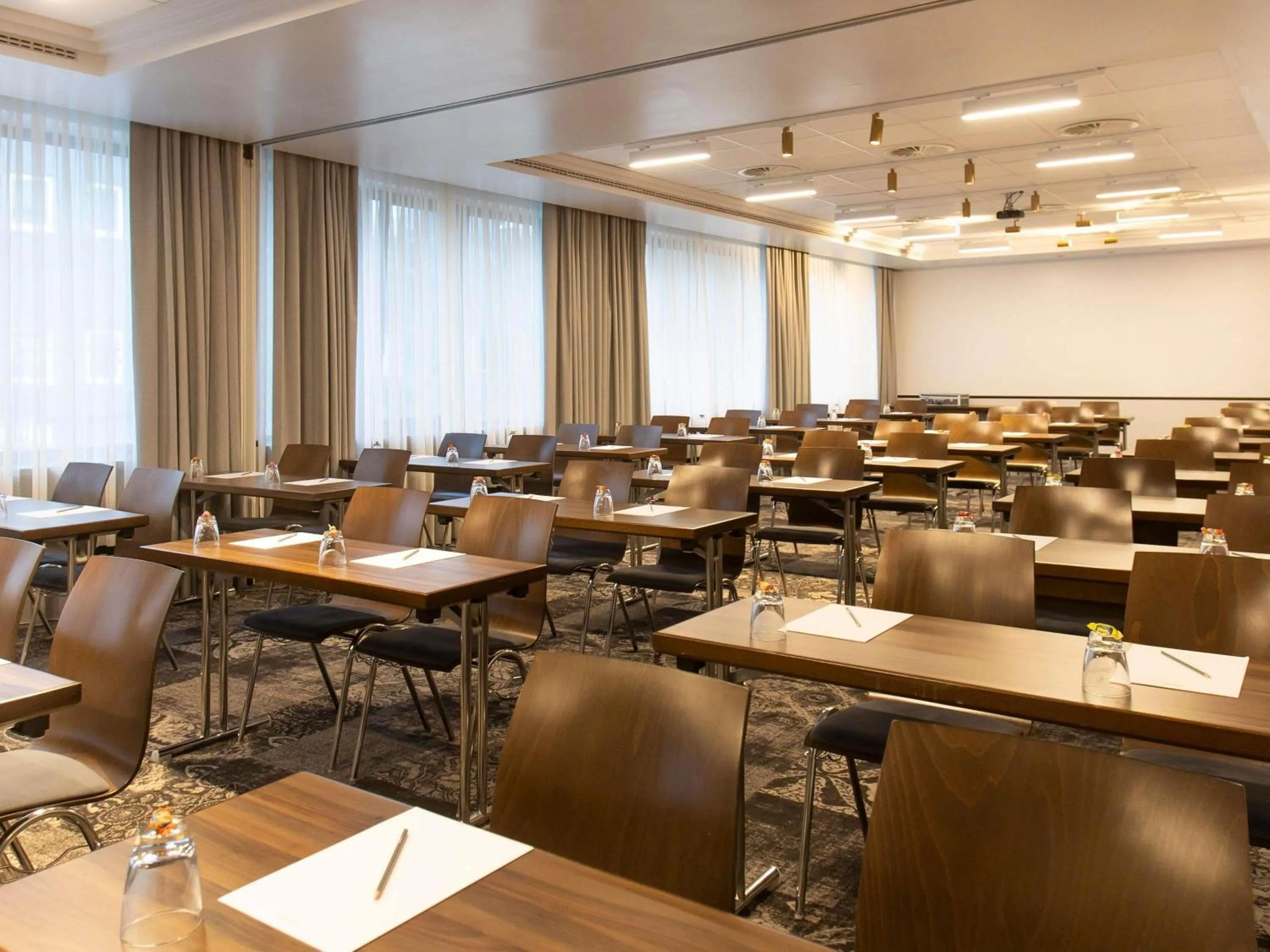 Meeting/conference room in Mercure Hotel Frankfurt Airport Langen