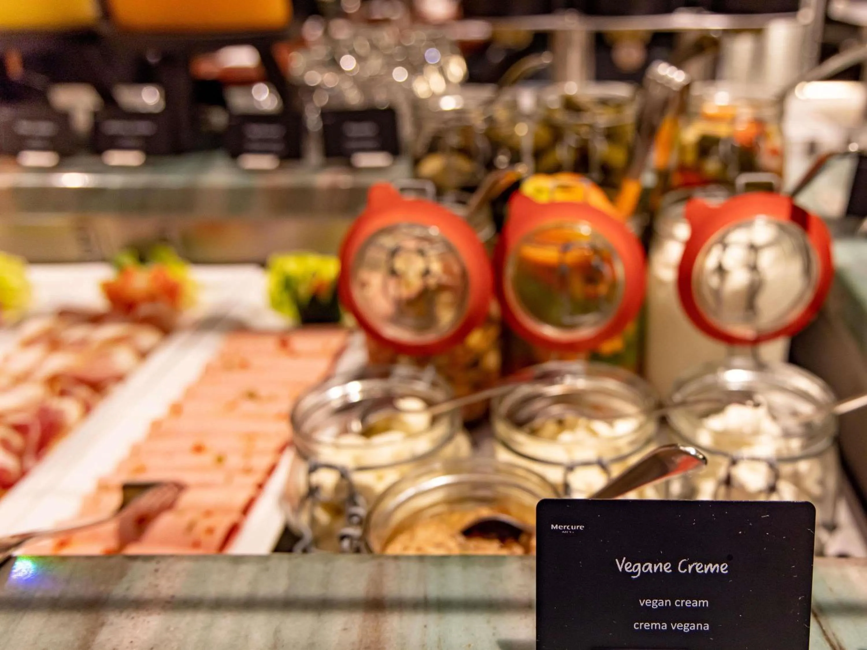 Breakfast in Mercure Hotel Frankfurt Airport Langen