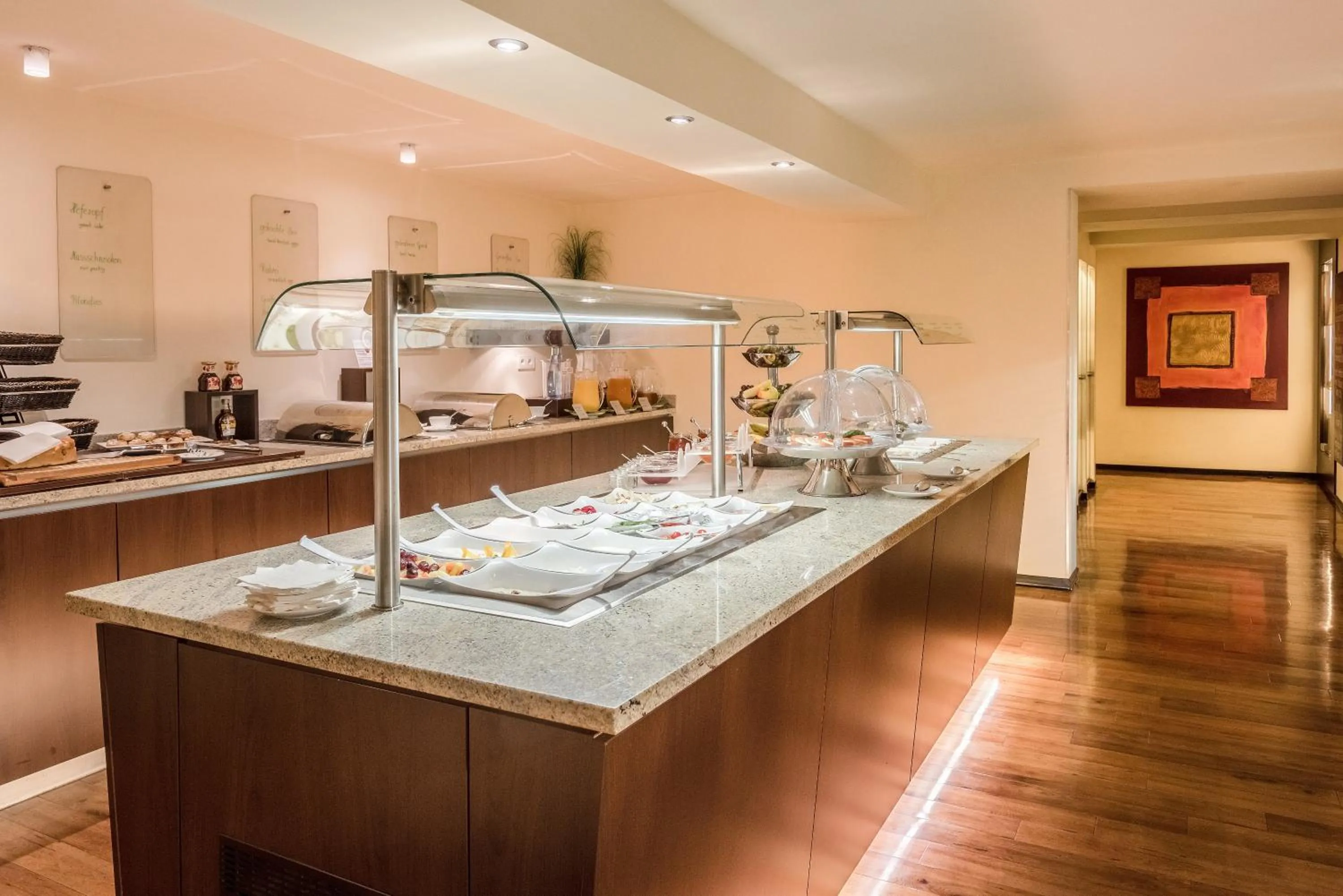 Buffet breakfast in Hotel Vorfelder