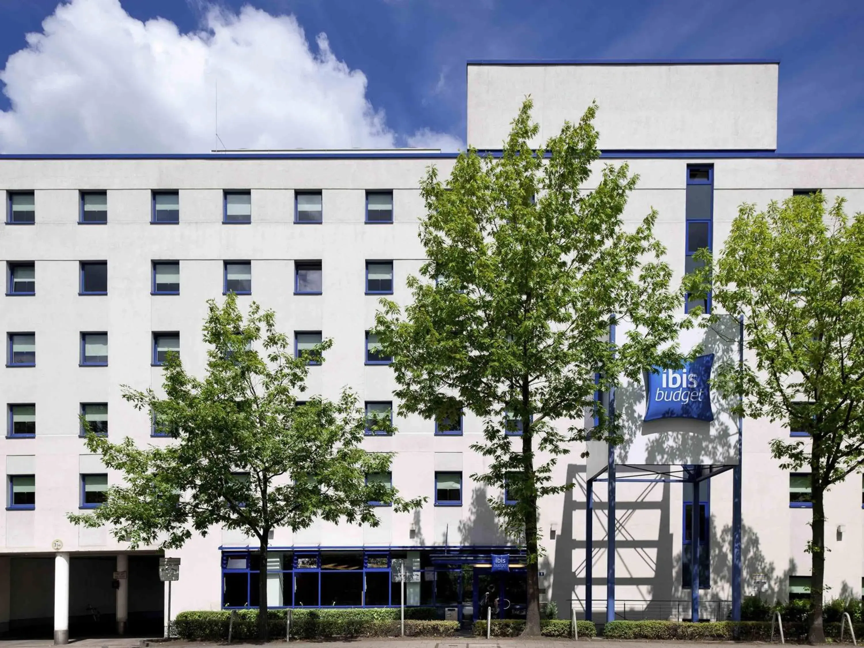 Property building in ibis budget Hamburg Altona Property building in ibis budget Hamburg Altona