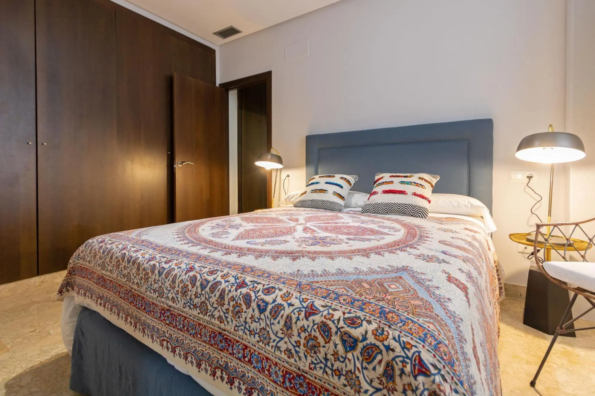 Bed in Alkazar Gardens Old Town 6 pax