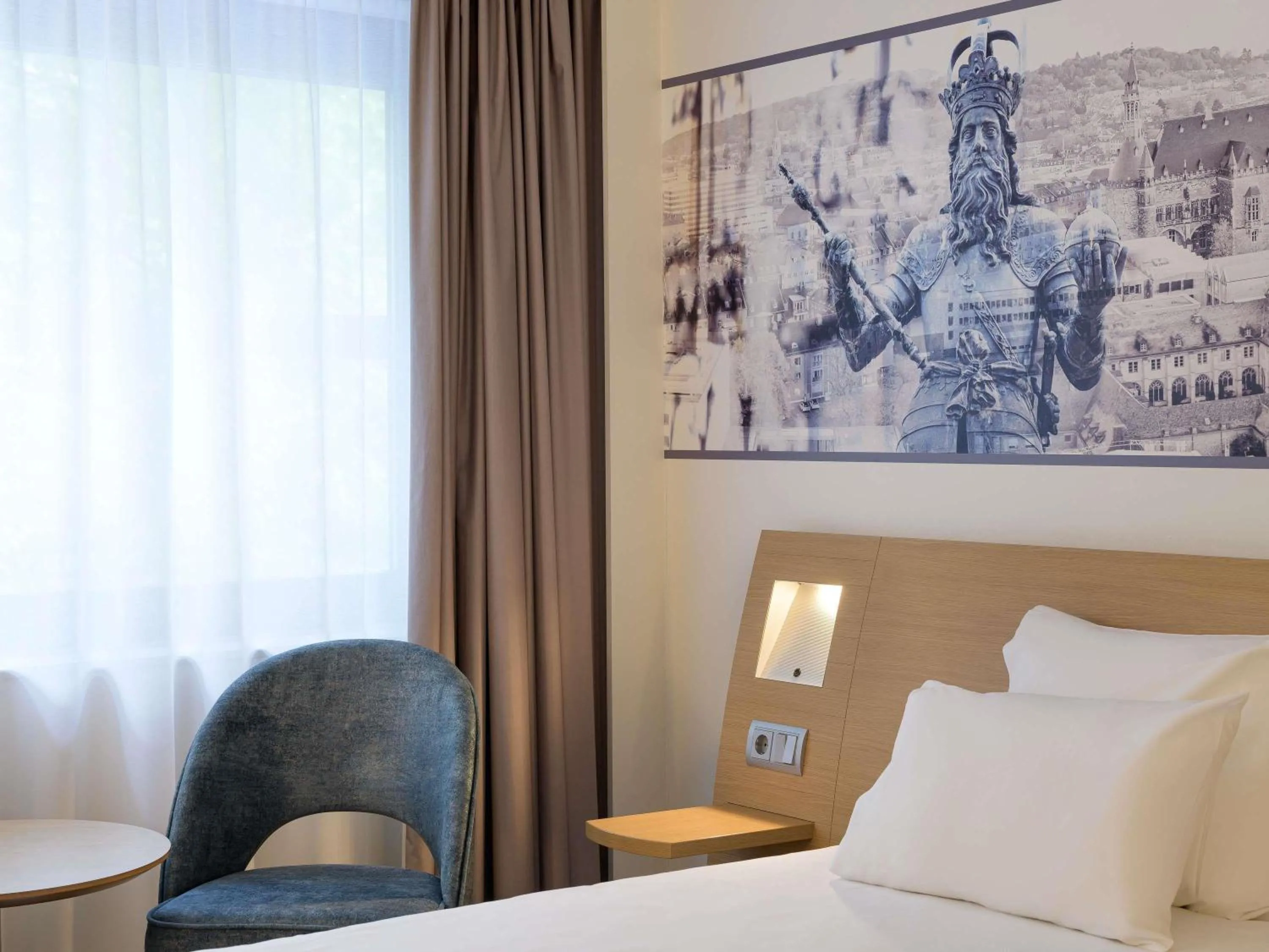 Bedroom, Bed in Novotel Aachen City