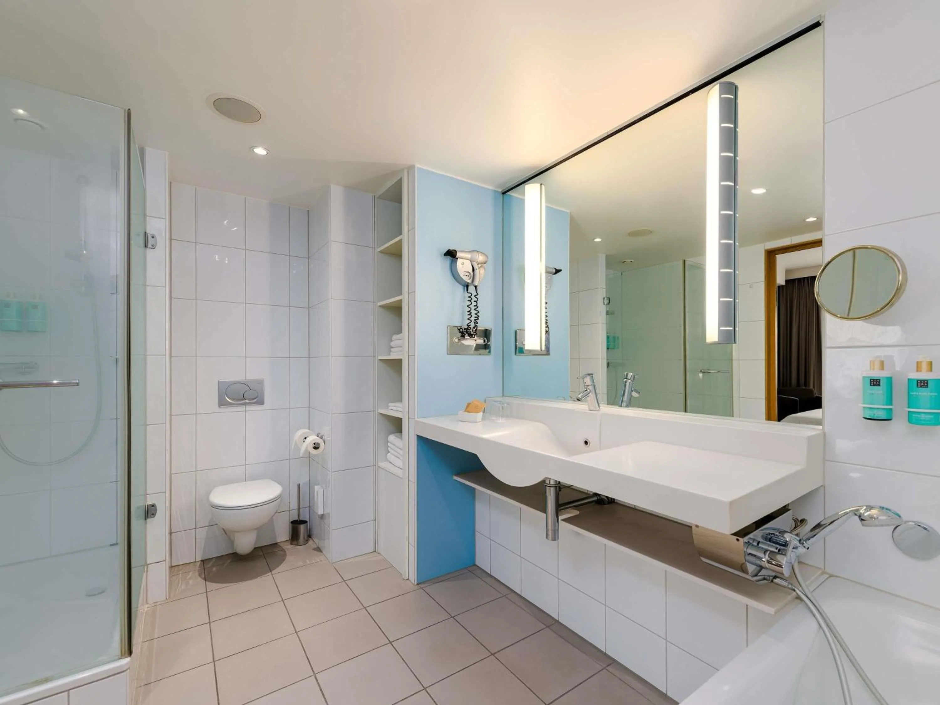 Bedroom in Novotel Aachen City