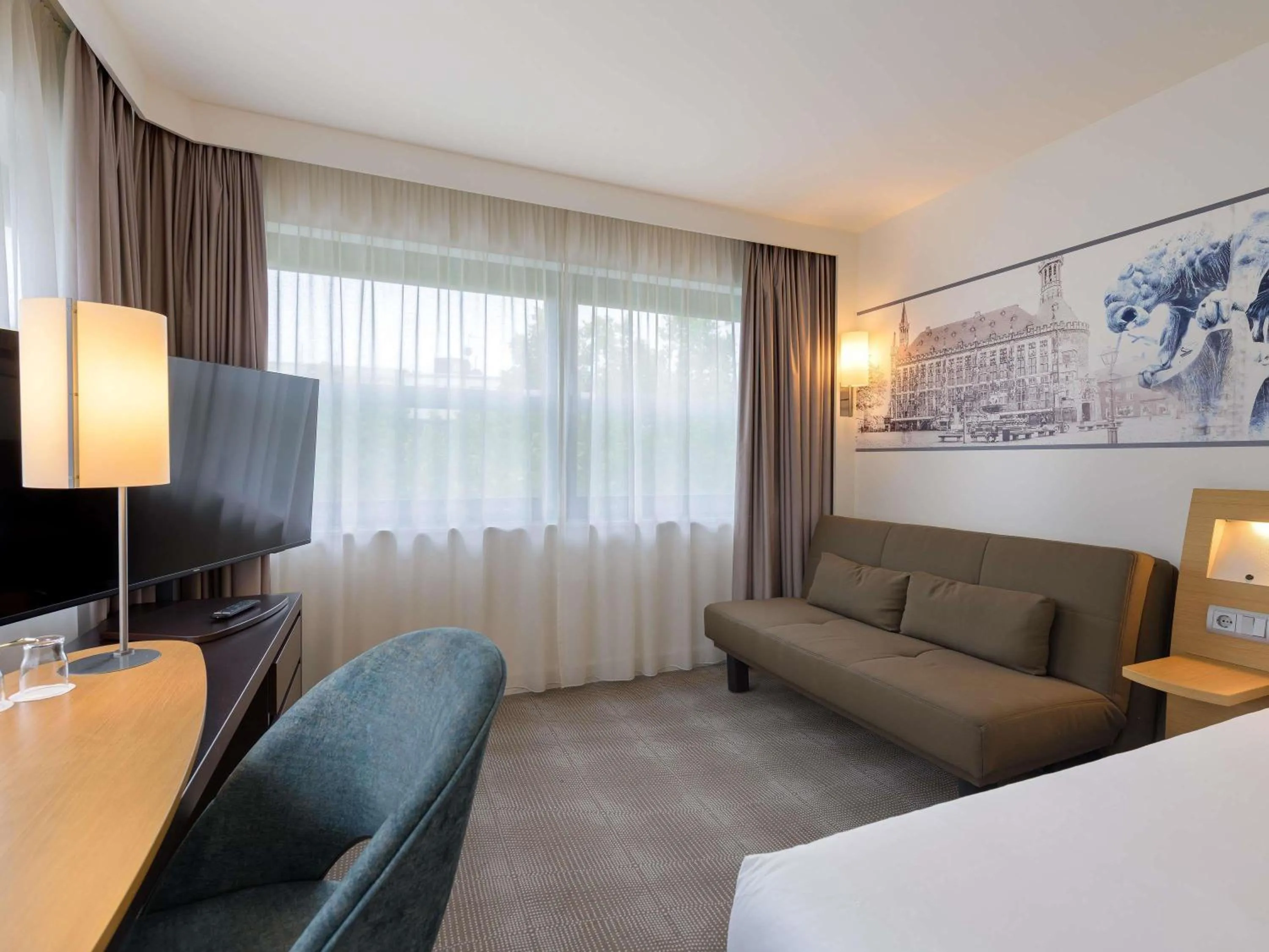 Bedroom, Bed in Novotel Aachen City