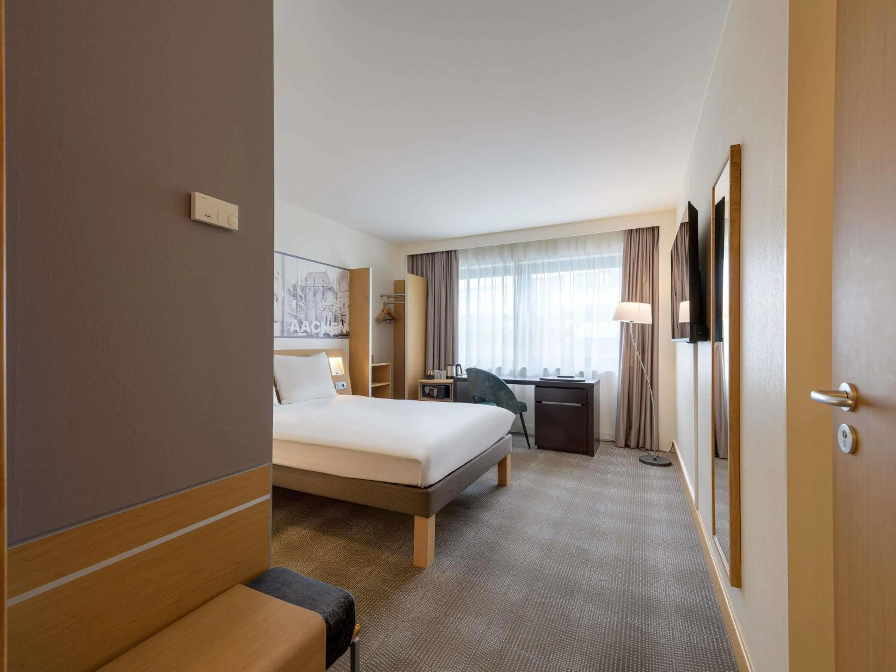 Bedroom, Bed in Novotel Aachen City