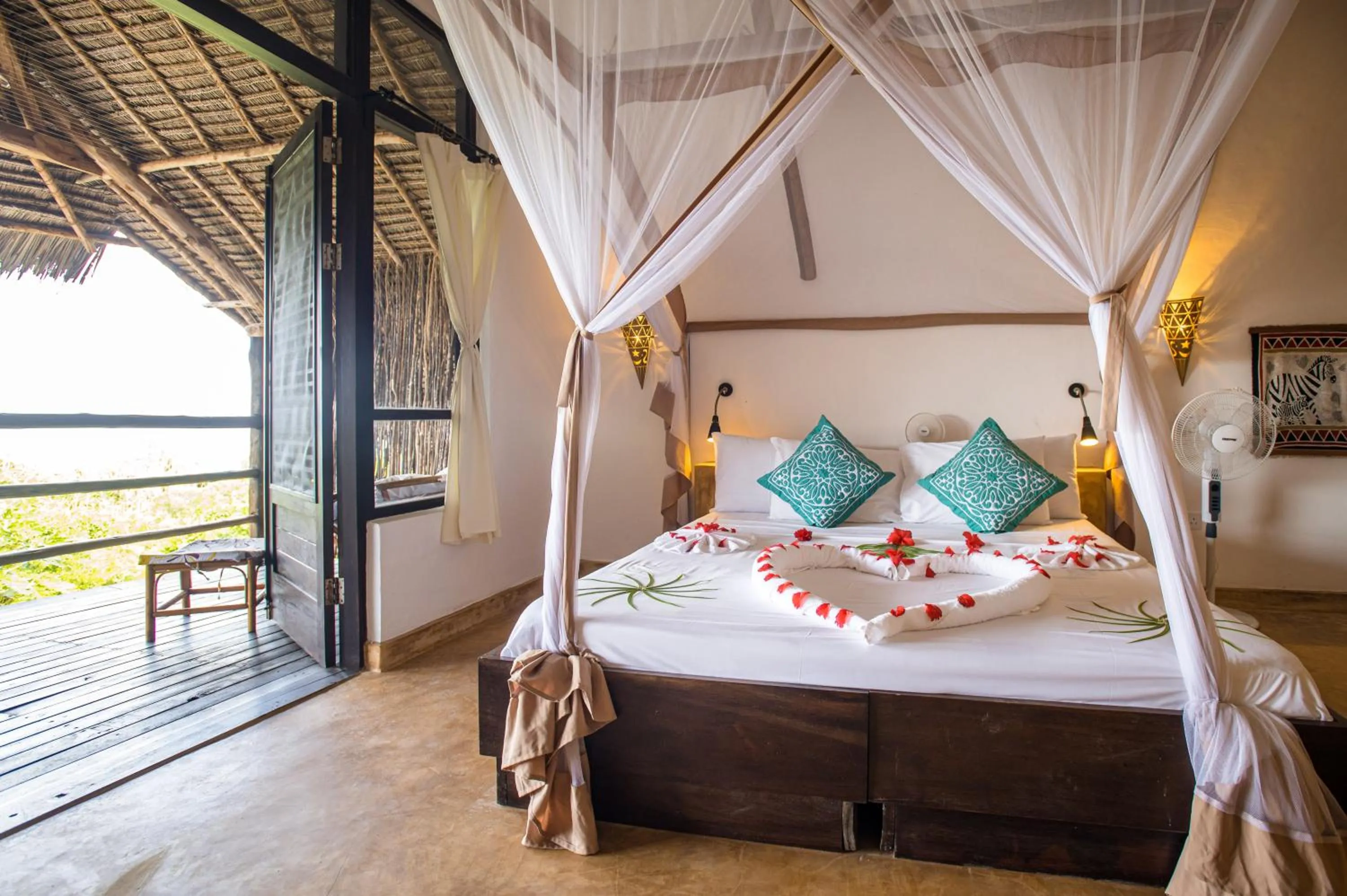 View (from property/room), Bed in Sunshine Bay Hotel Zanzibar