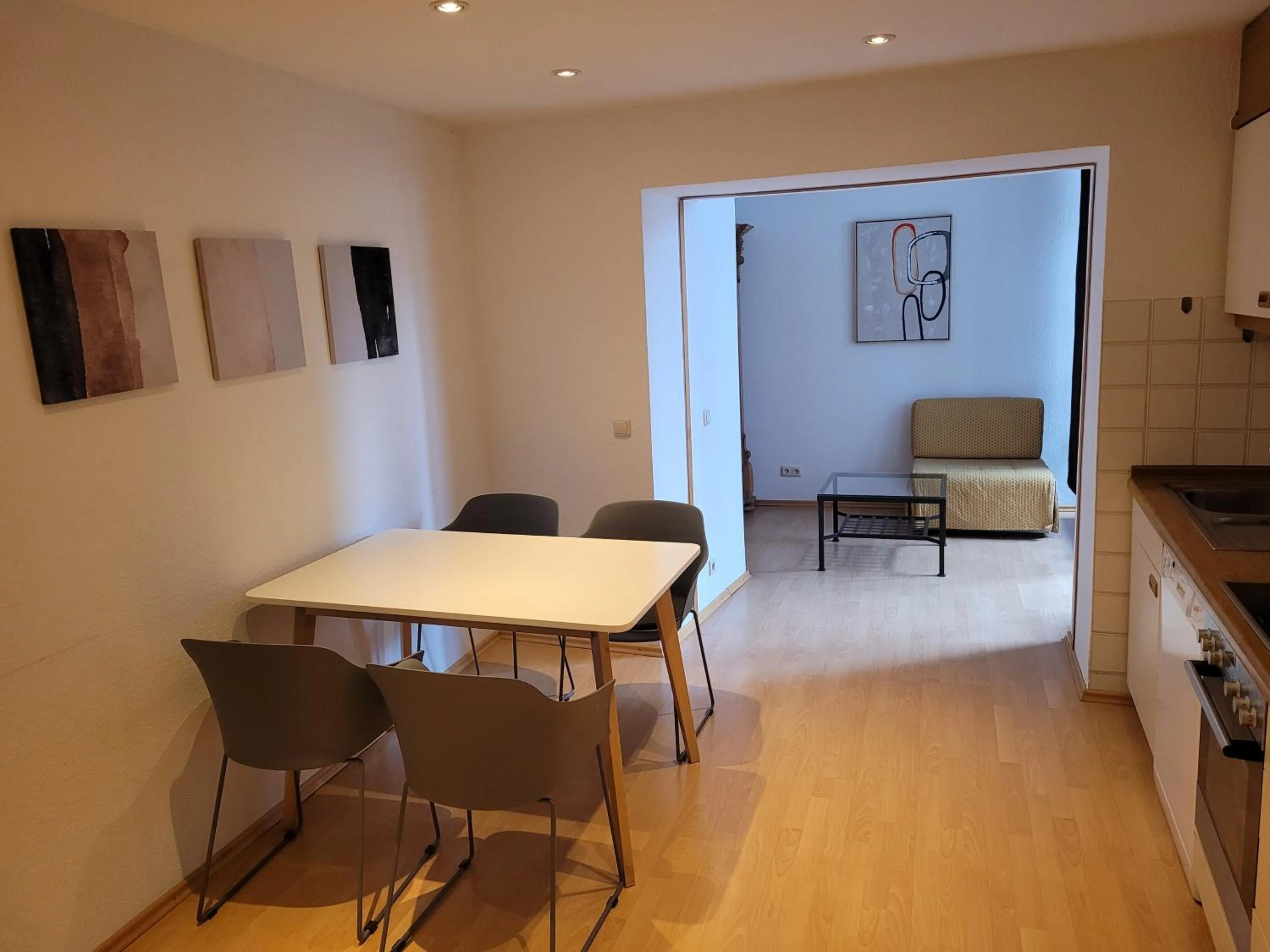 Kitchen or kitchenette in Hotel Am Nockherberg