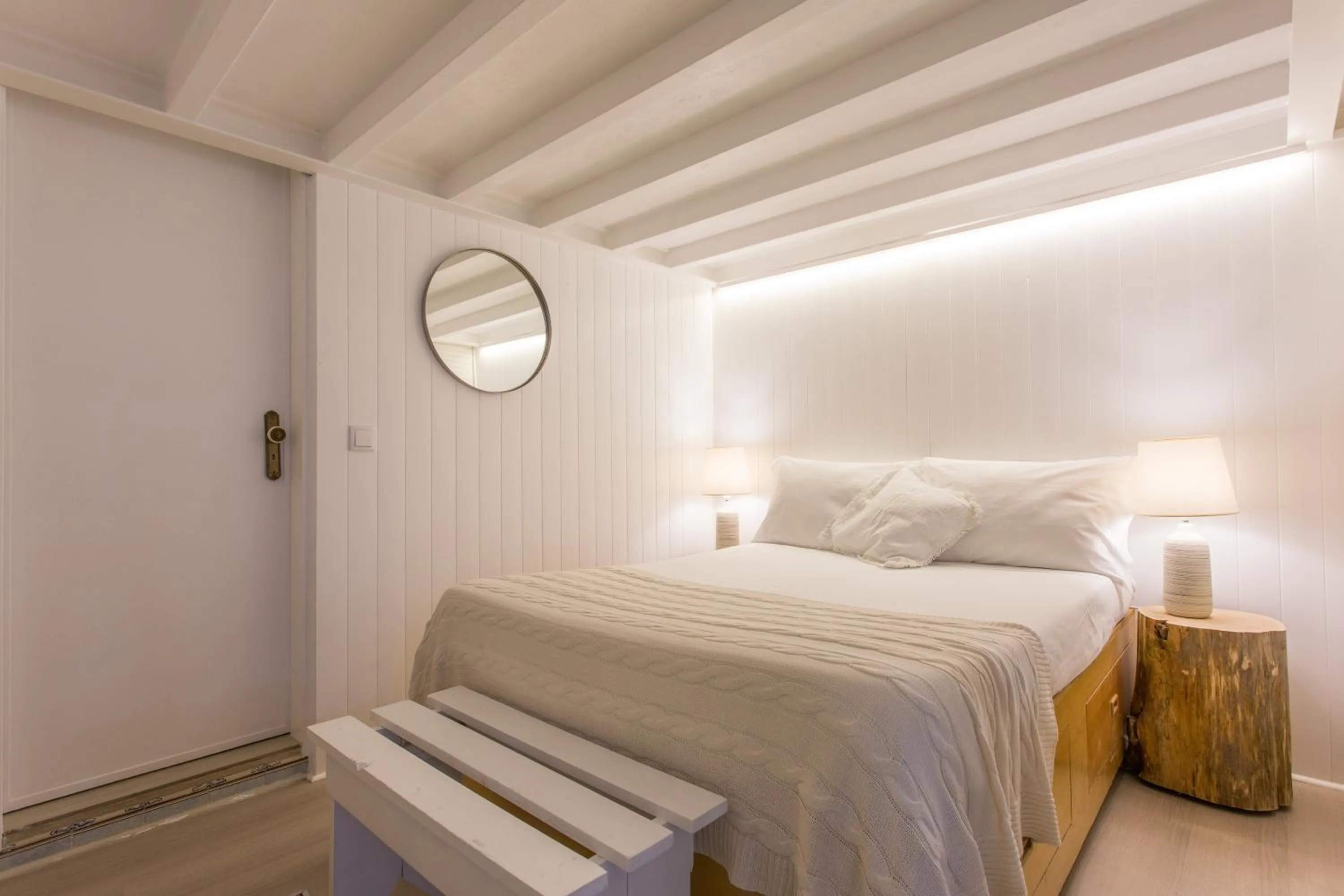 Bed in Soul of Lisbon - I