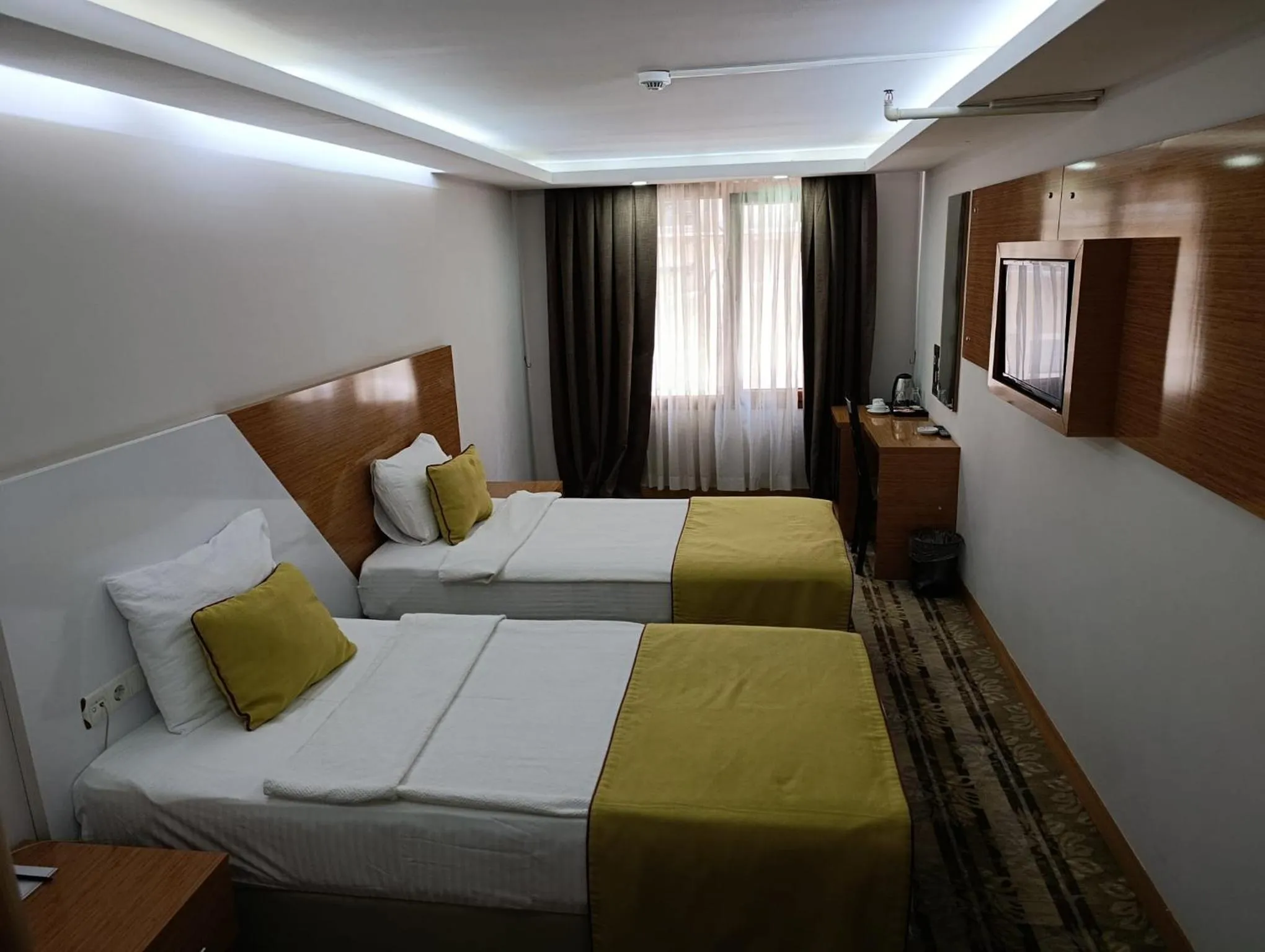 Bed in Bulvar Hotel