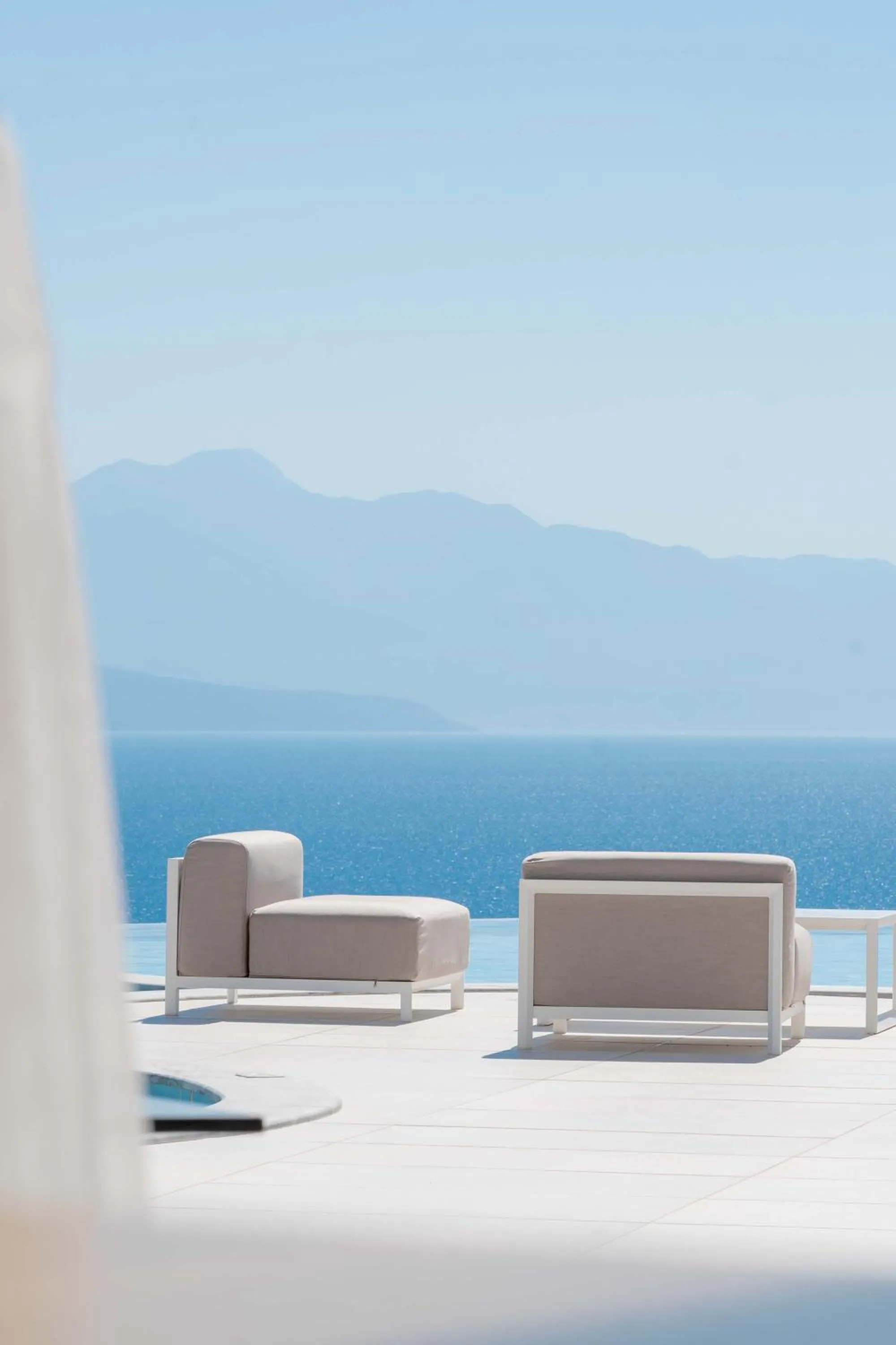 WHITE DONKEY BOUTIQUE Hotel