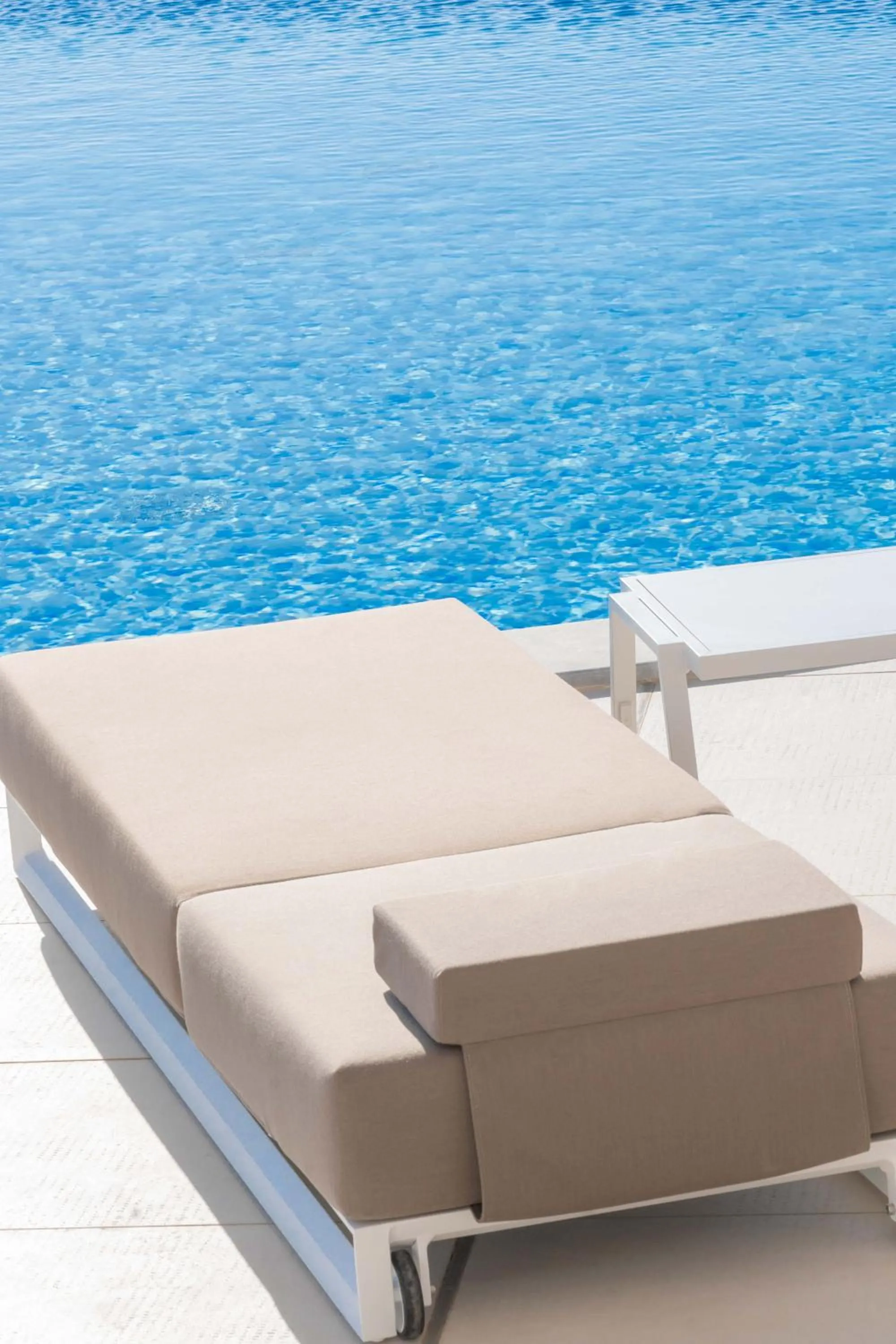 WHITE DONKEY BOUTIQUE Hotel