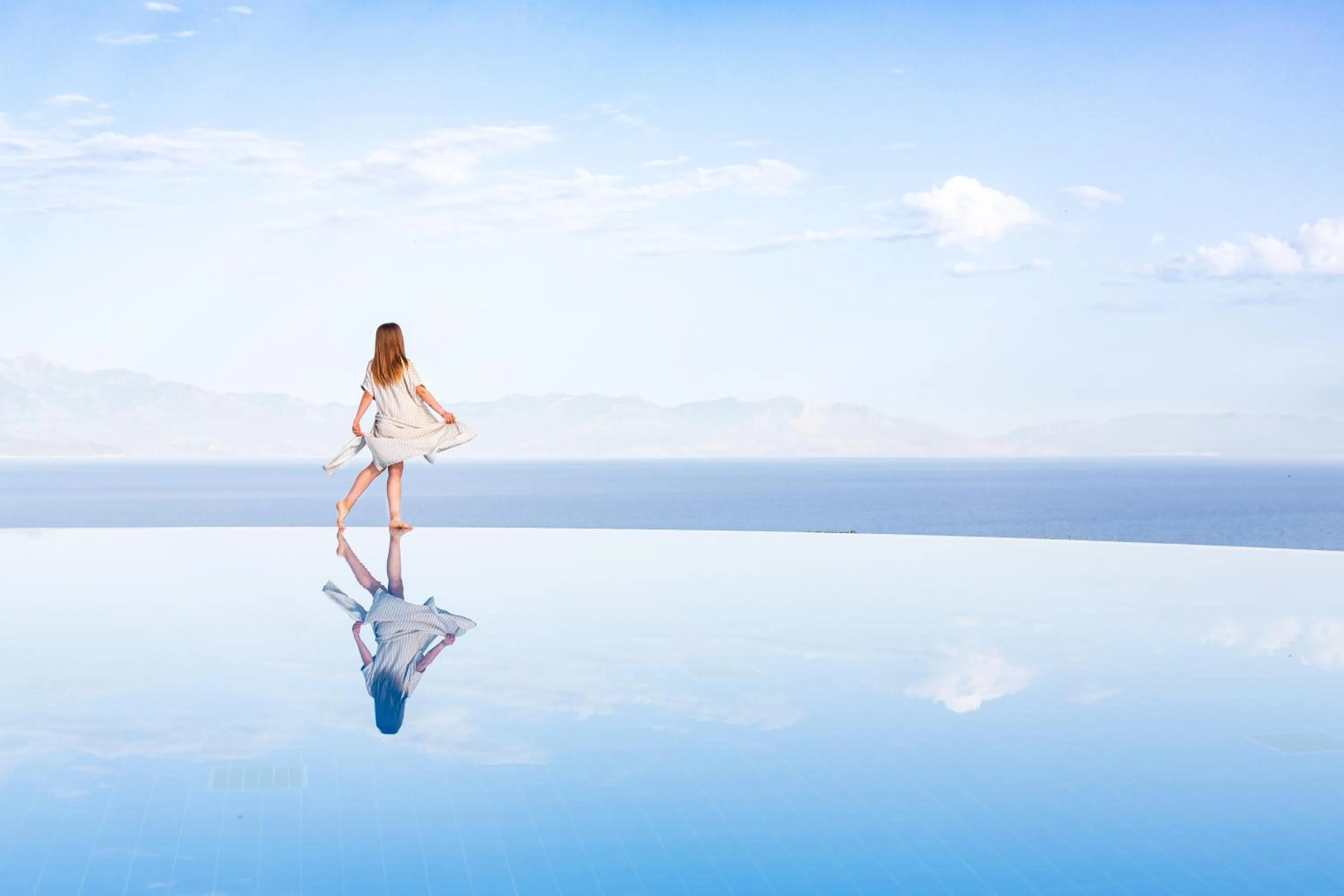 WHITE DONKEY BOUTIQUE Hotel