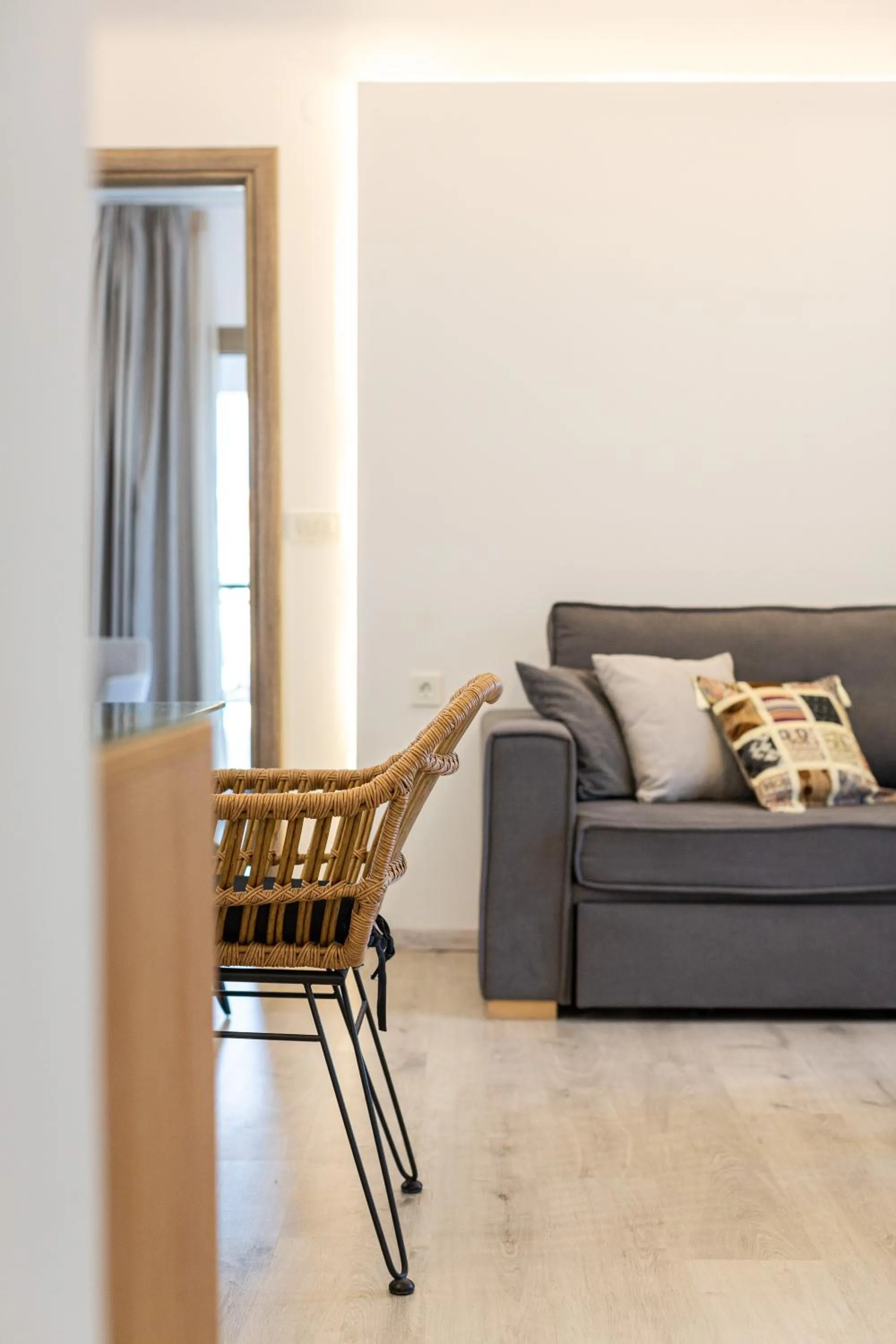 WHITE DONKEY BOUTIQUE Hotel