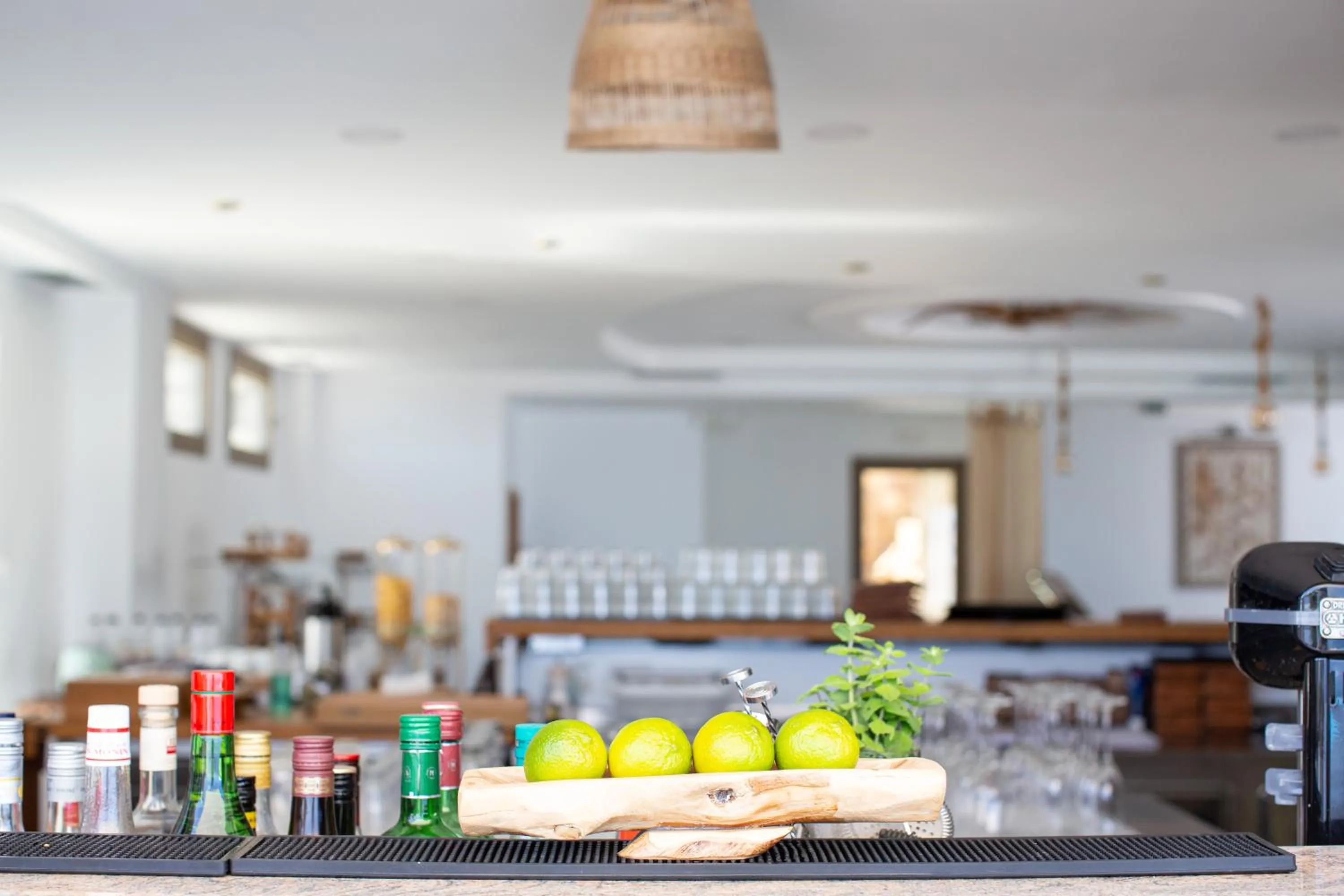 WHITE DONKEY BOUTIQUE Hotel