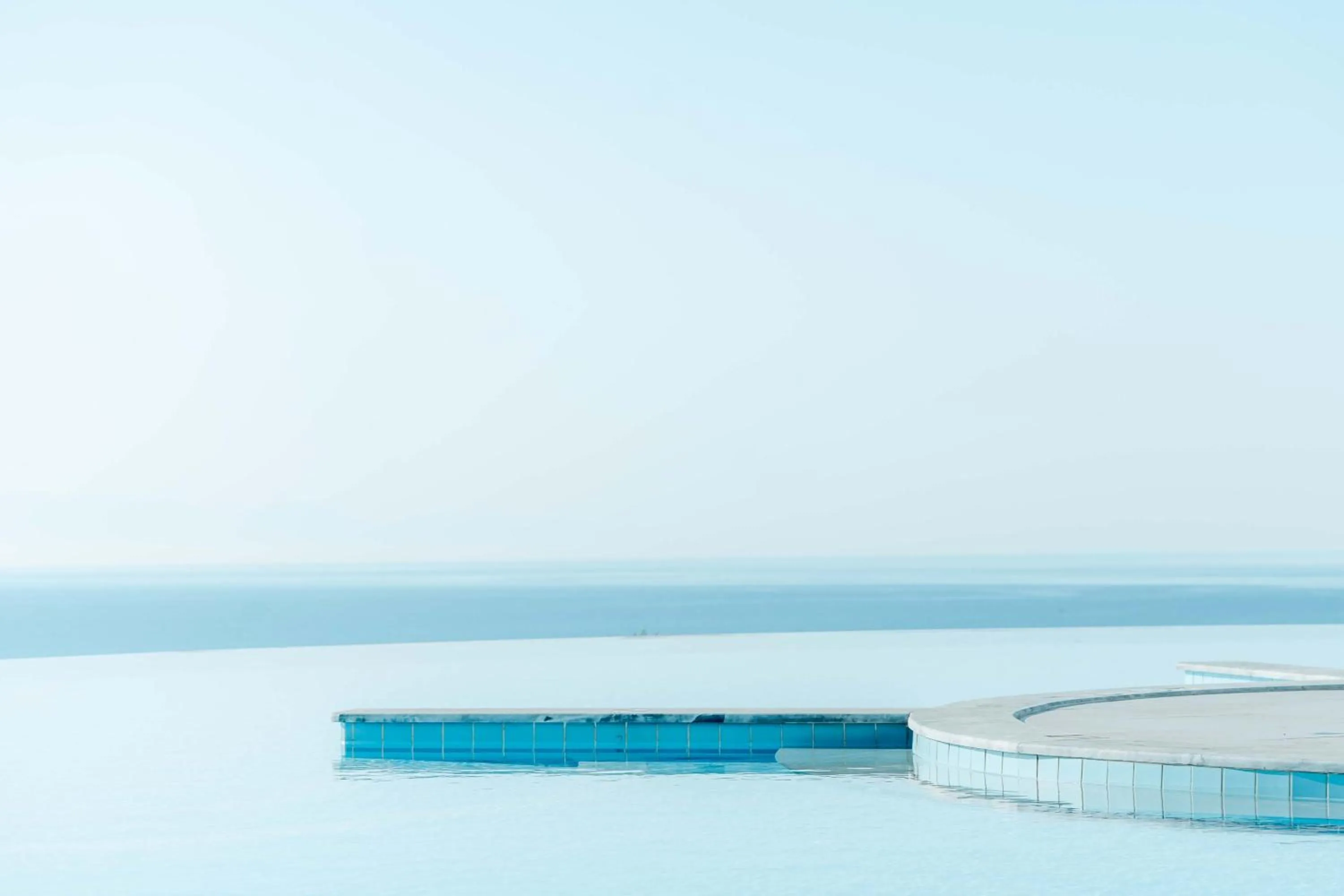 WHITE DONKEY BOUTIQUE Hotel