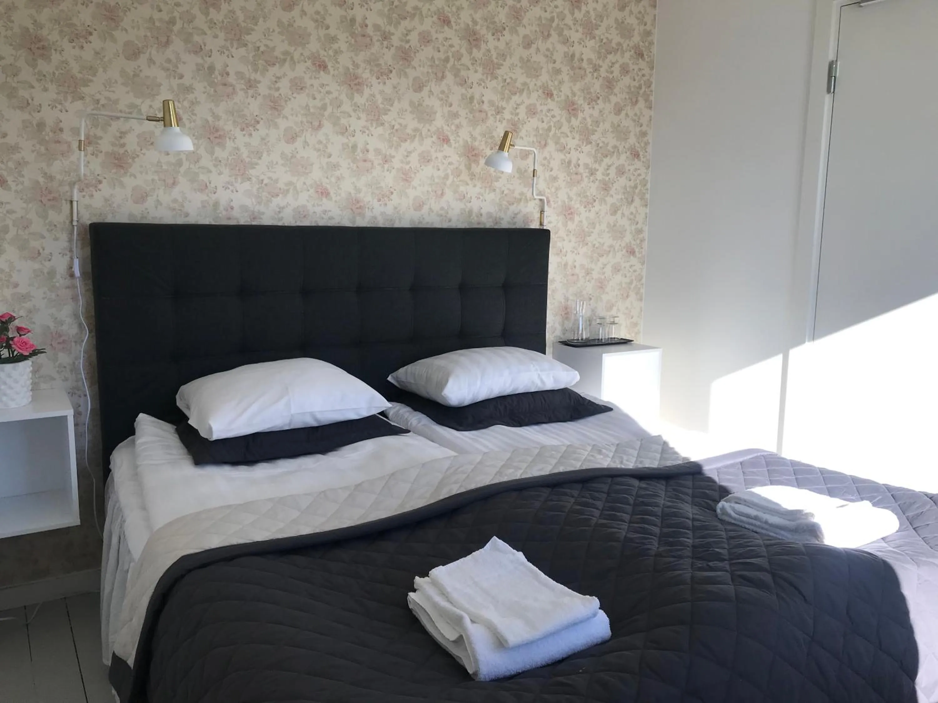 Bed in Sjövillan B&B