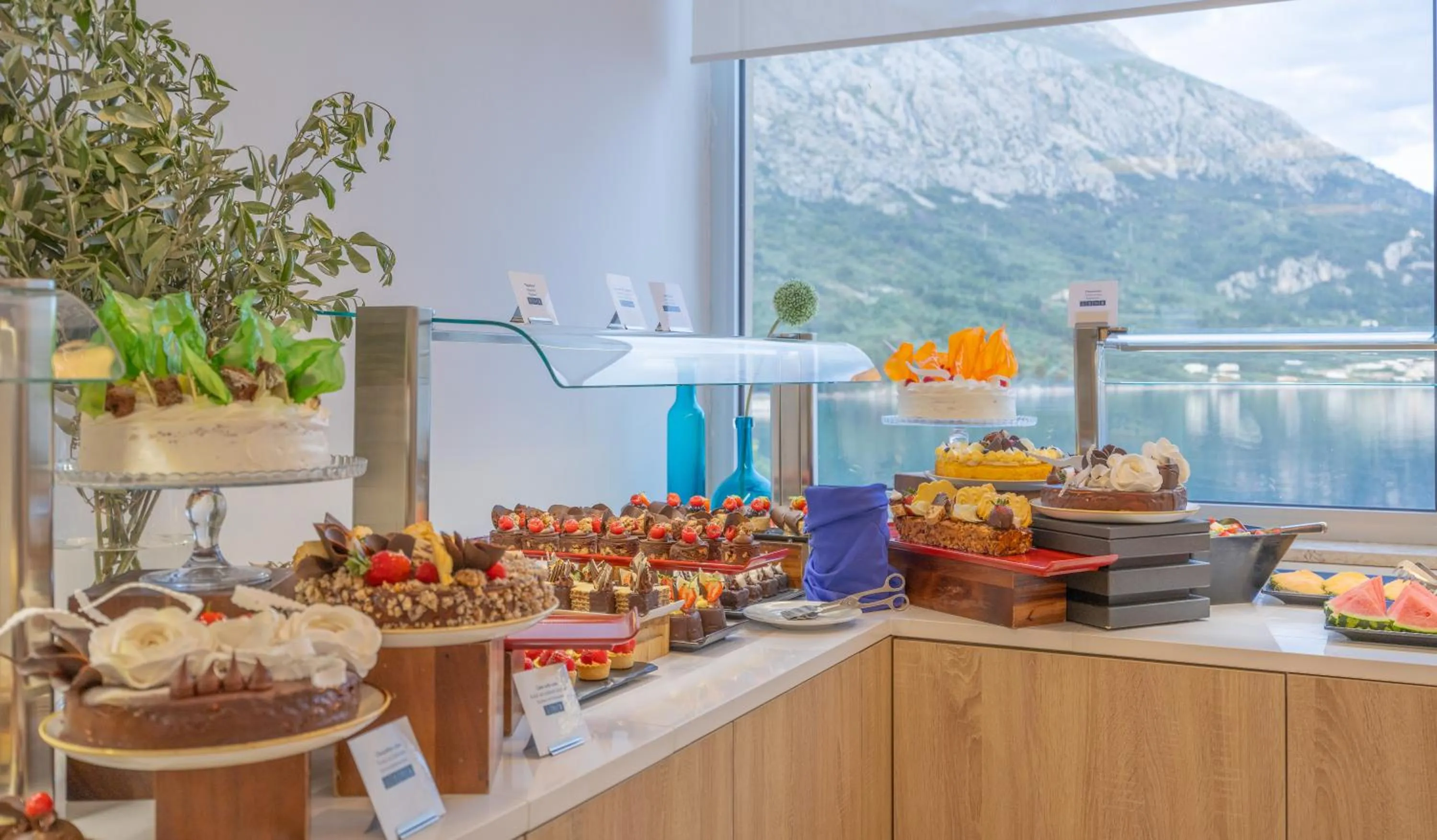 Restaurant/places to eat in TUI BLUE Makarska - Adults Only