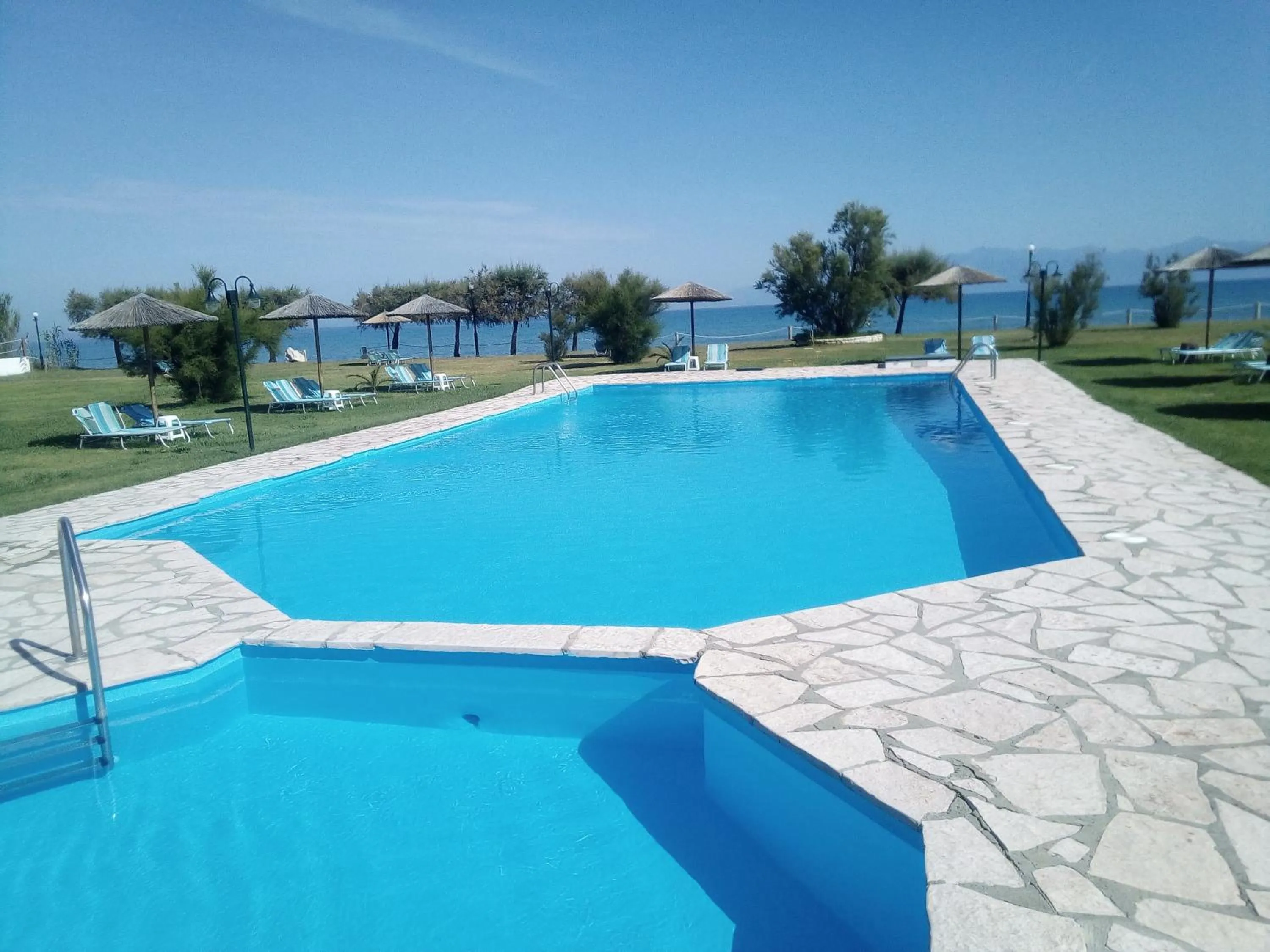 Swimming pool in S&C Kosmos Beach Resort